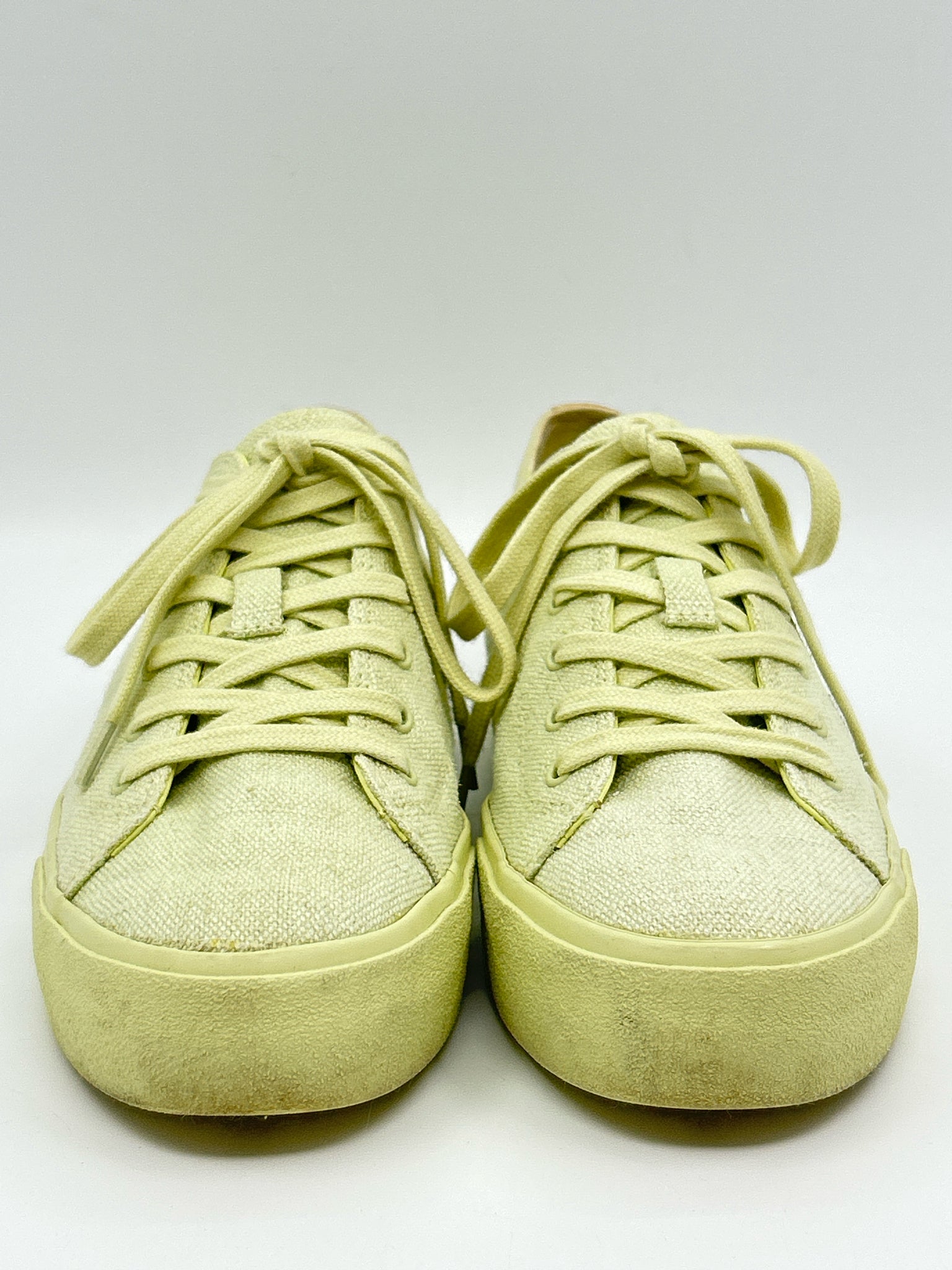 VINCE Size 8.5M Green Women Sneakers