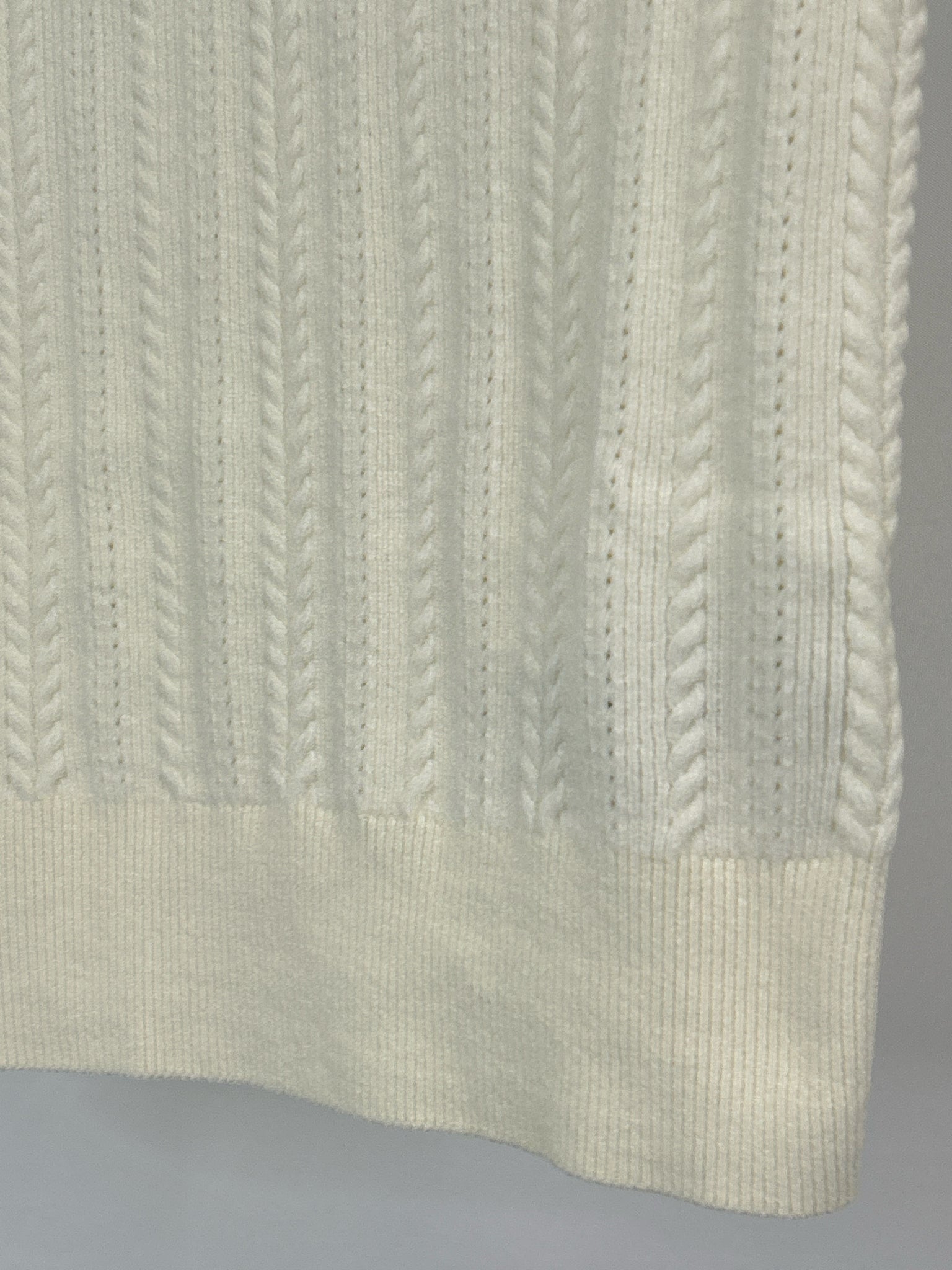 GUESS Size S White Women Sweater