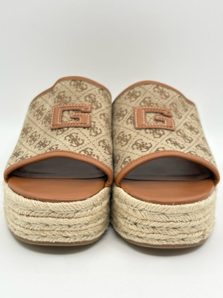 GUESS Size 11M Tan Women's Sandal