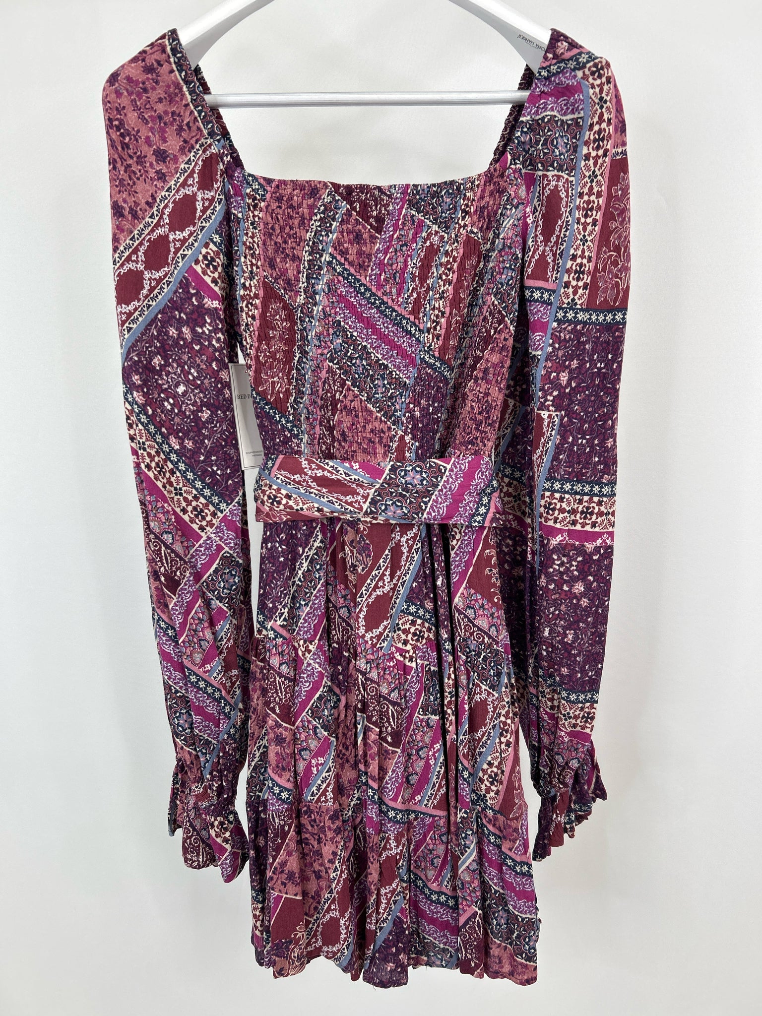 AURA Size M Purple Print Women Dress
