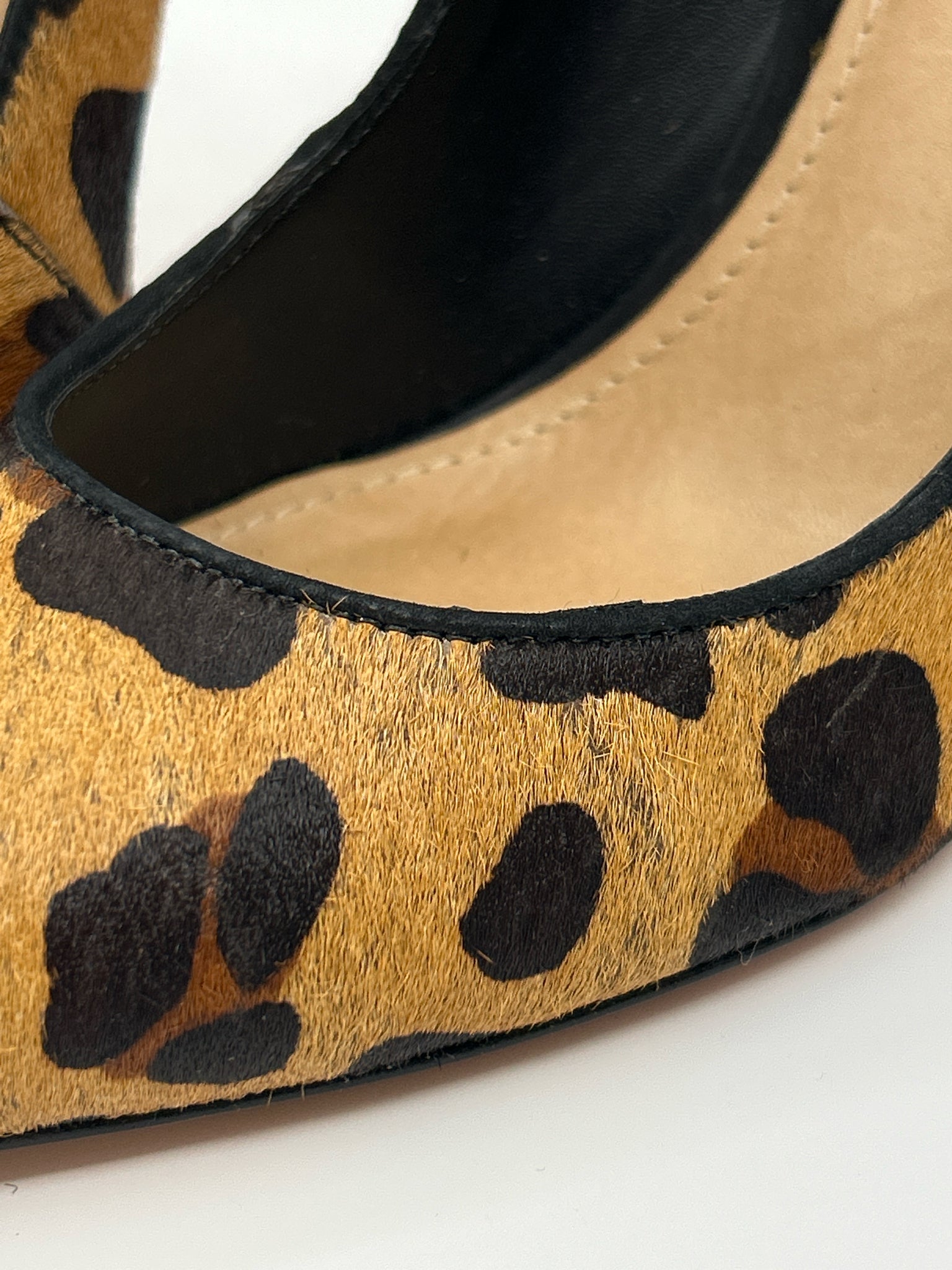 SCHUTZ Size 7.5B Animal Print Women Pumps