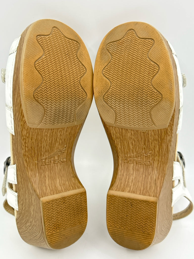 DANSKO Size 40 White Women's Sandal
