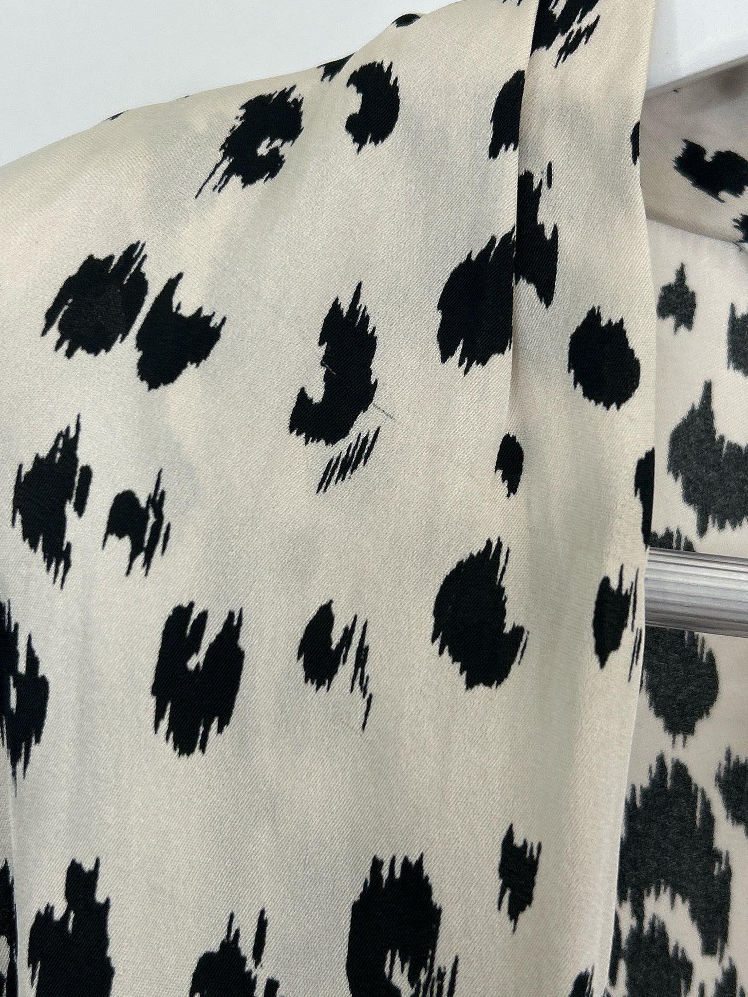 TRINA TURK Size XL Ivory Print Women Top