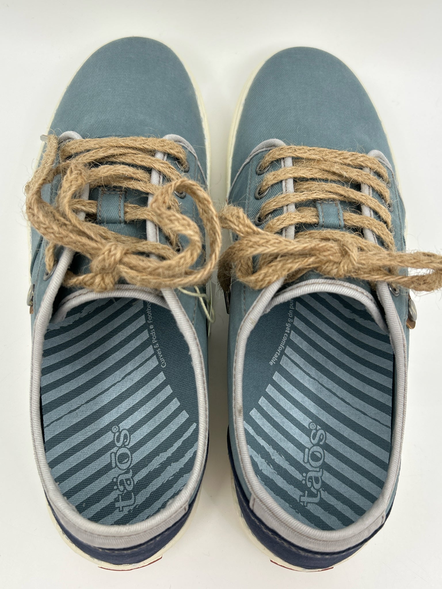 TAOS Size 8M BLUE AND NAVY Women Sneakers