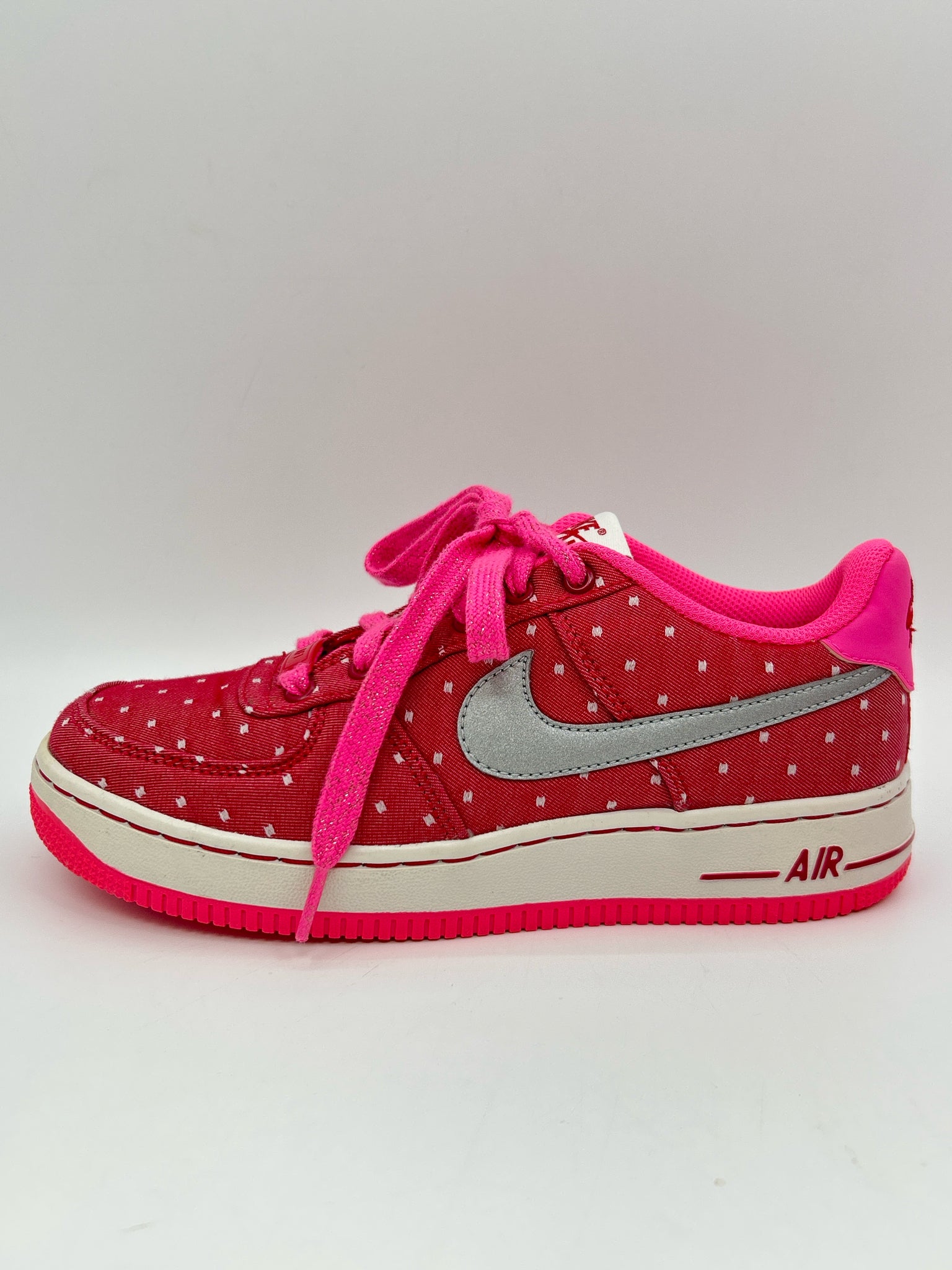 NIKE Size 7 Pink Women Sneakers