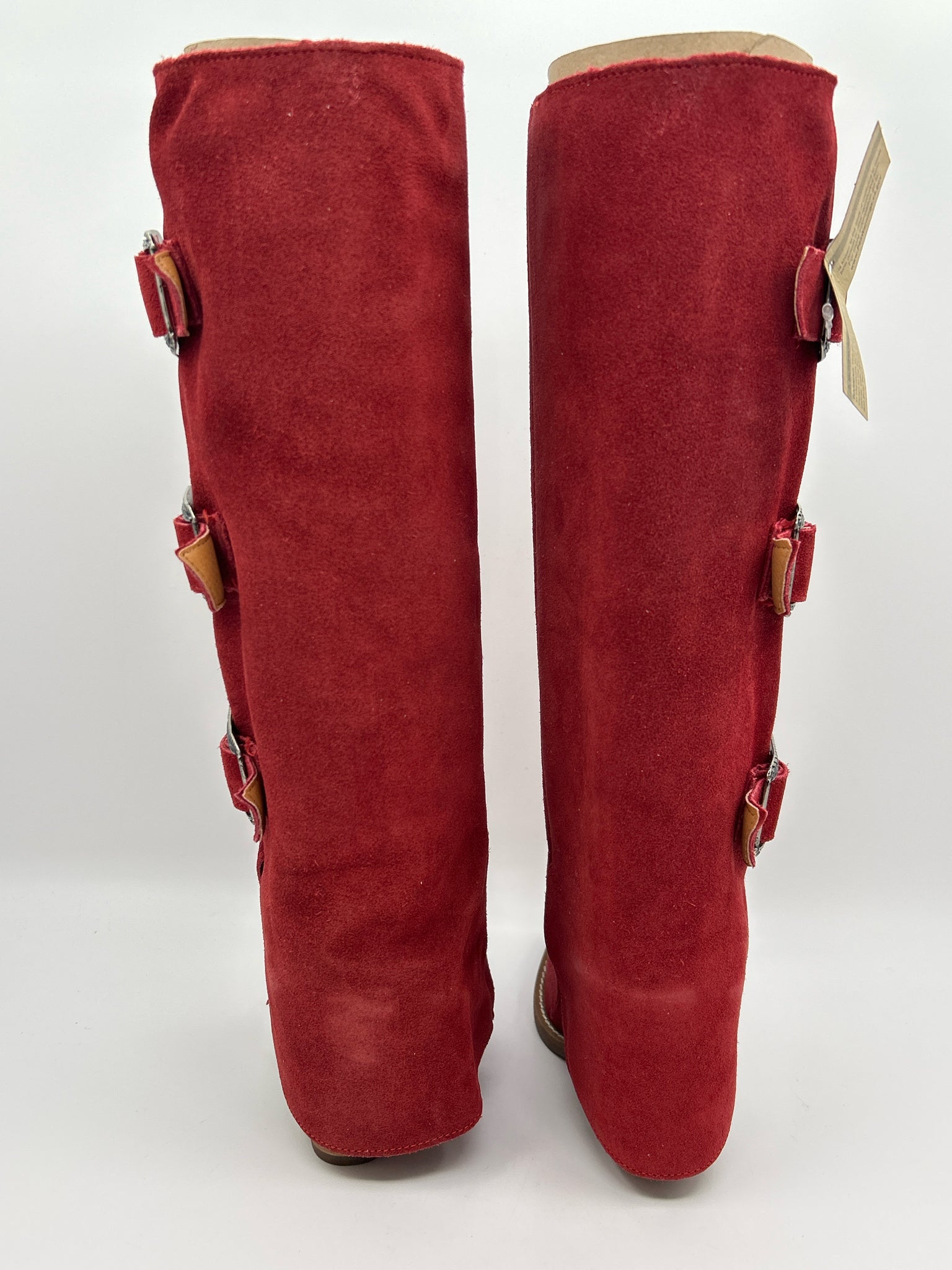 DINGO Size 7.5M Red Women Boots