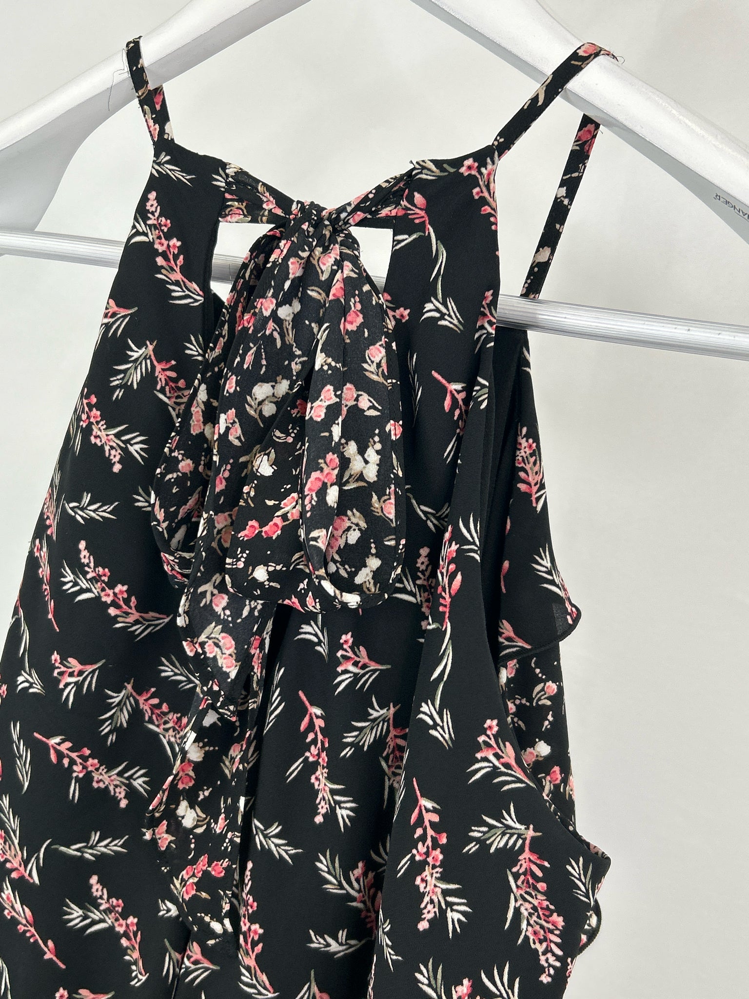 White House Black Market Size 4 Black Floral Women Dress