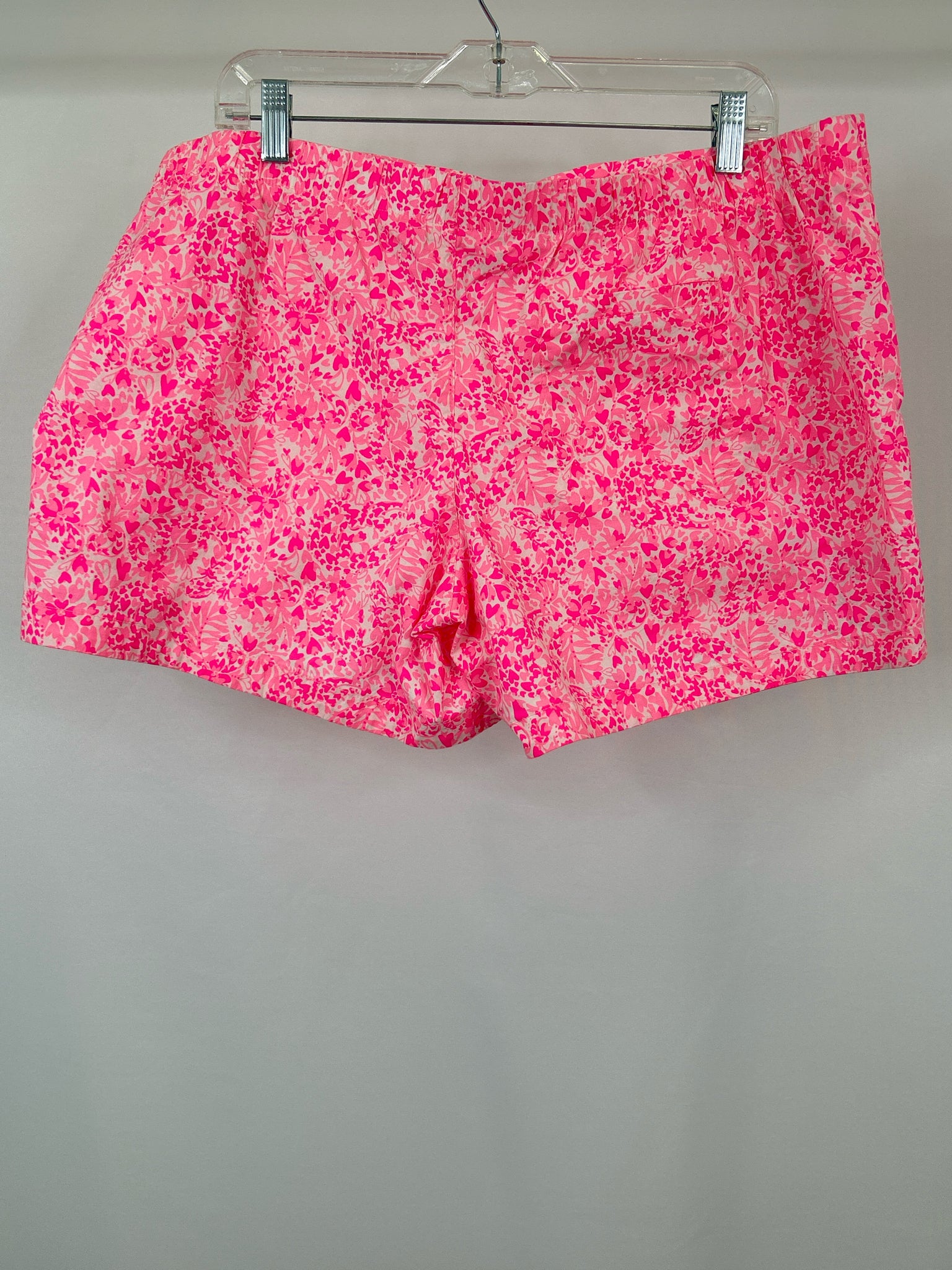 LILLY PULITZER Size XL Pink floral Women Shorts