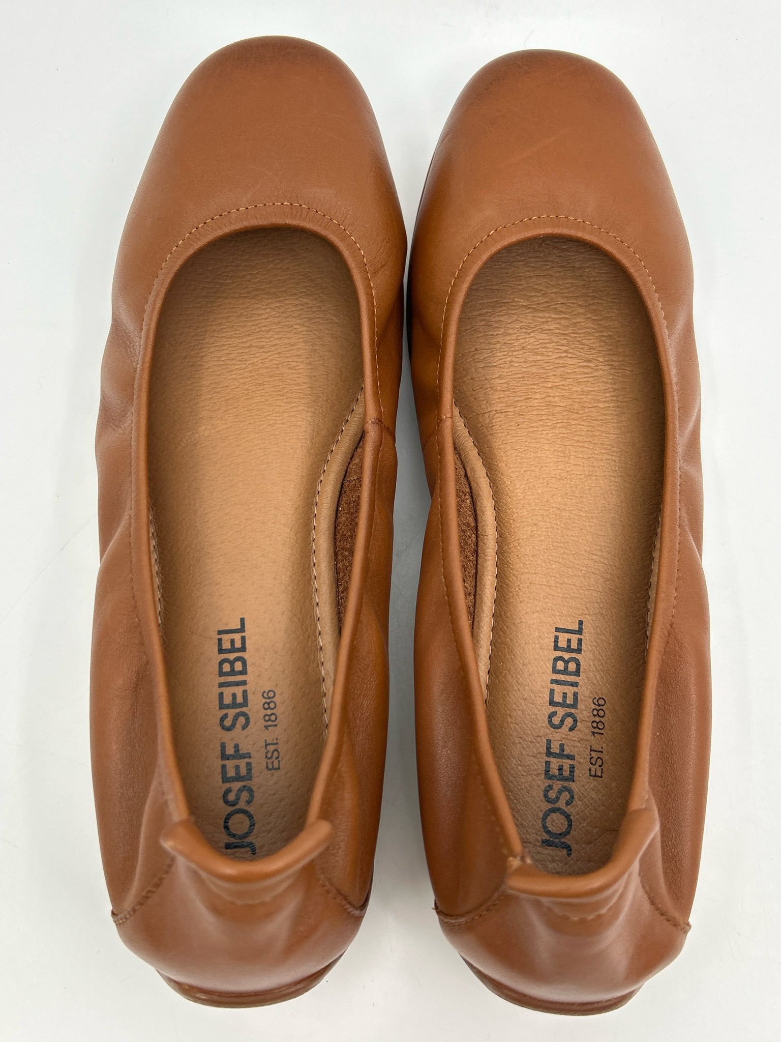 JOSEF SEIBEL Size 39 Tan Women Flats