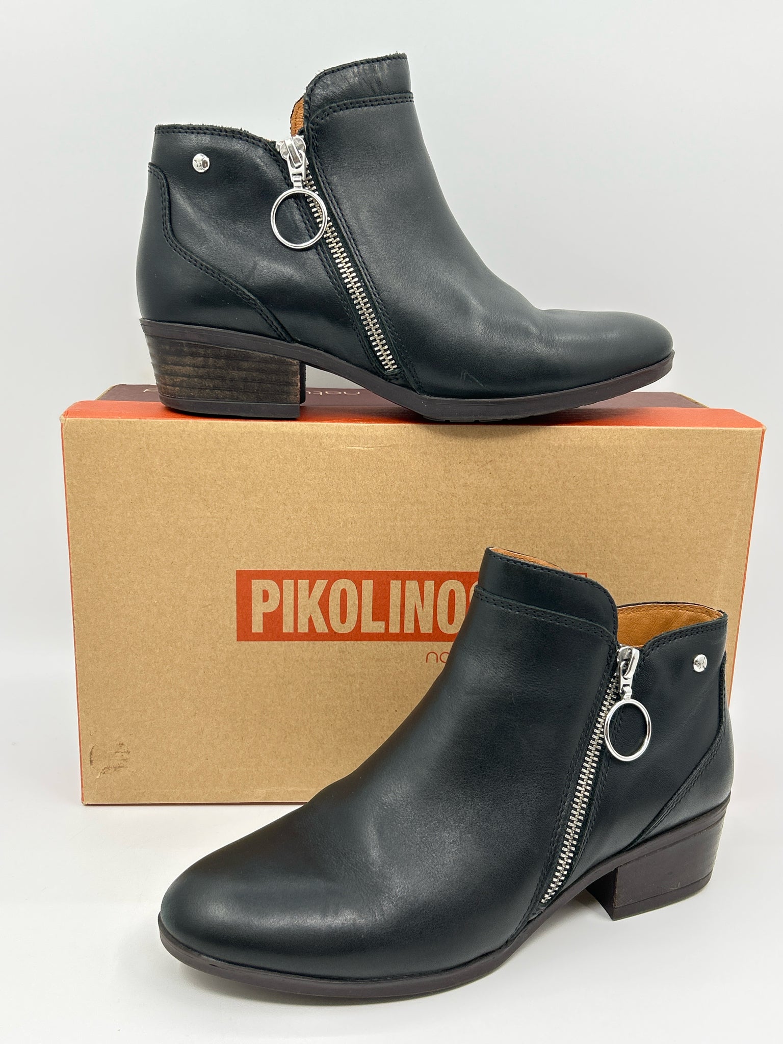 PIKOLINOS Size 37 Black Women Booties
