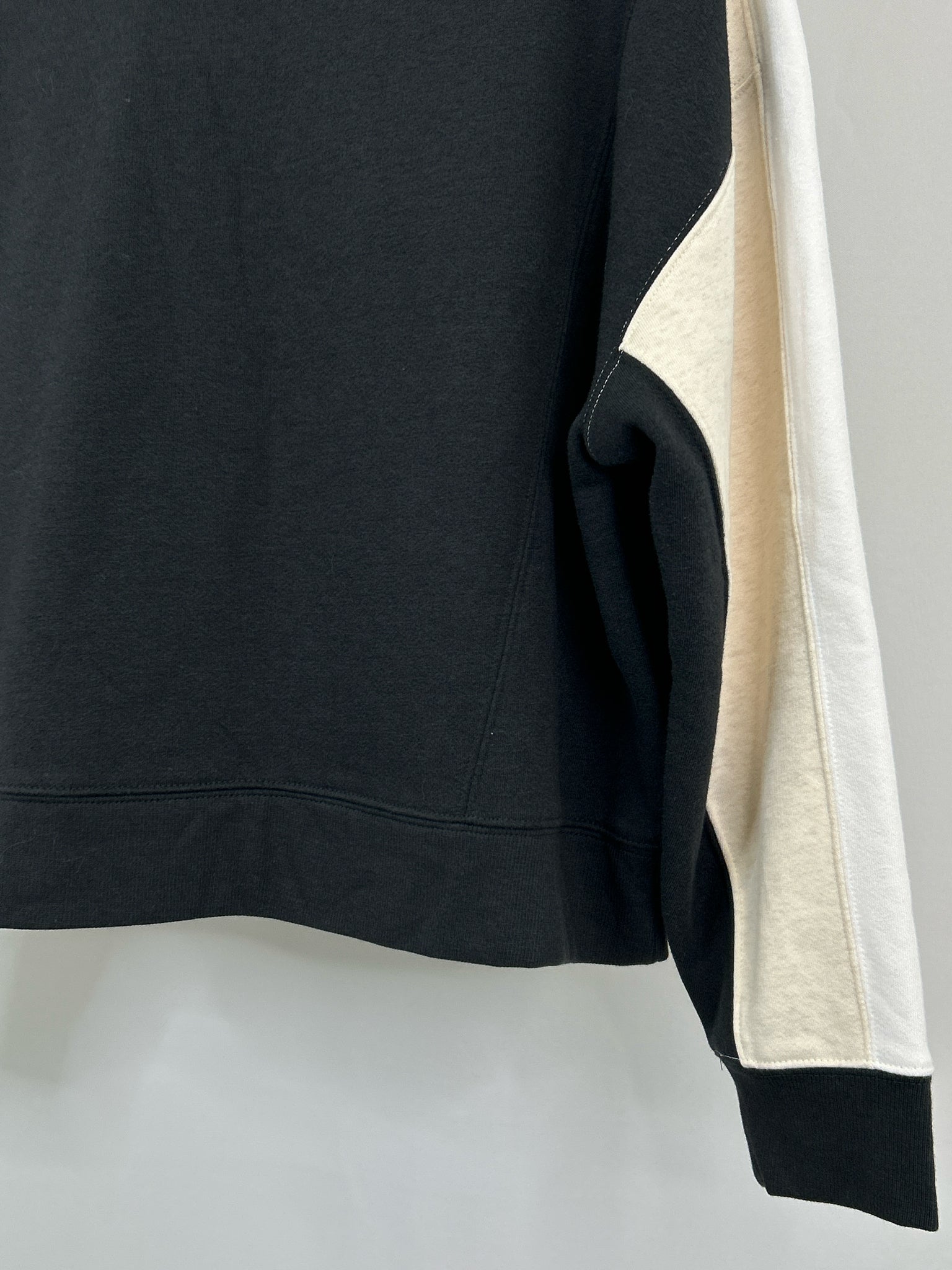 nuuds Size M BLACK AND BEIGE Women Sweatshirt