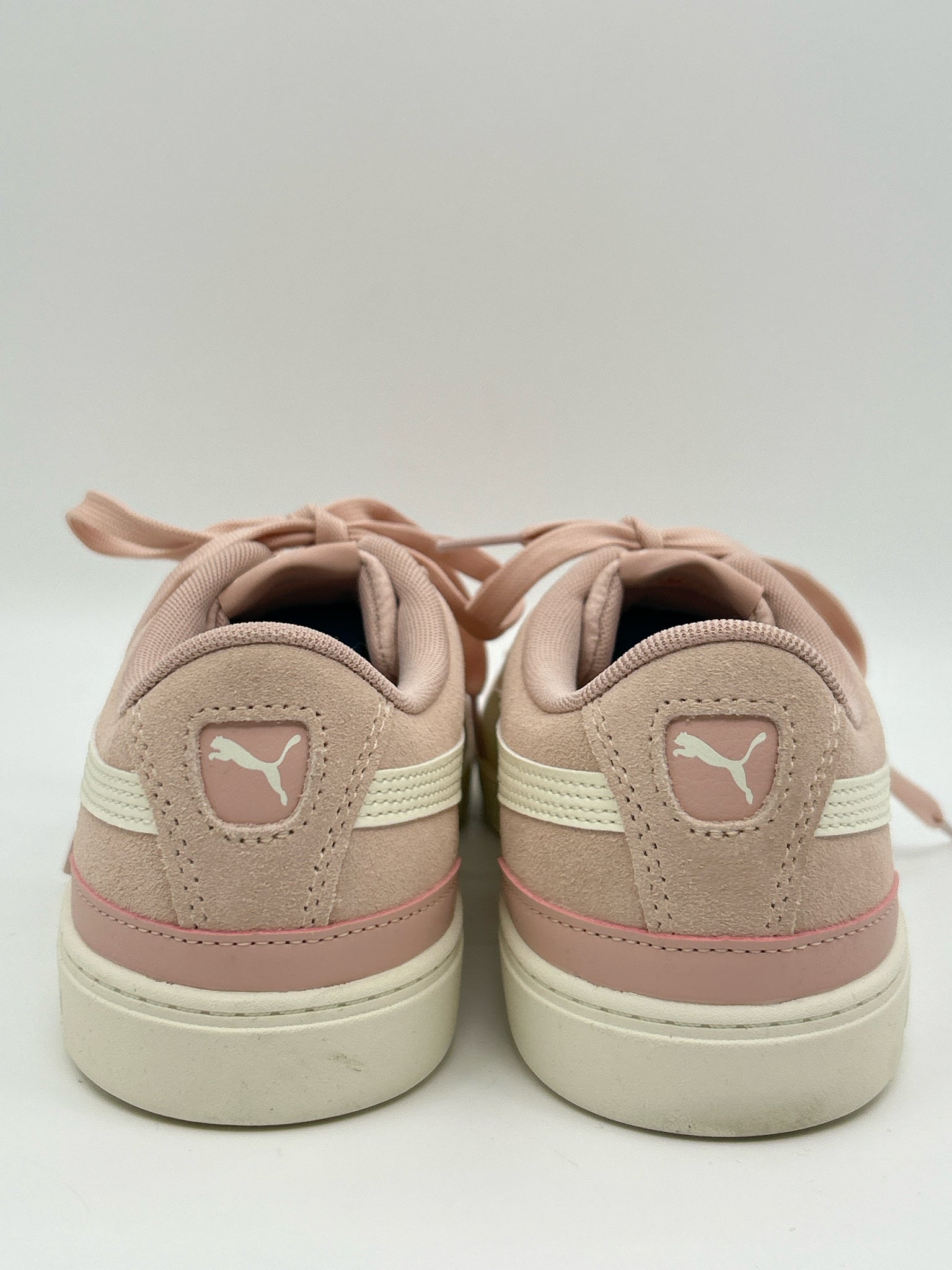 PUMA Size 9.5 pale pink Women Sneakers