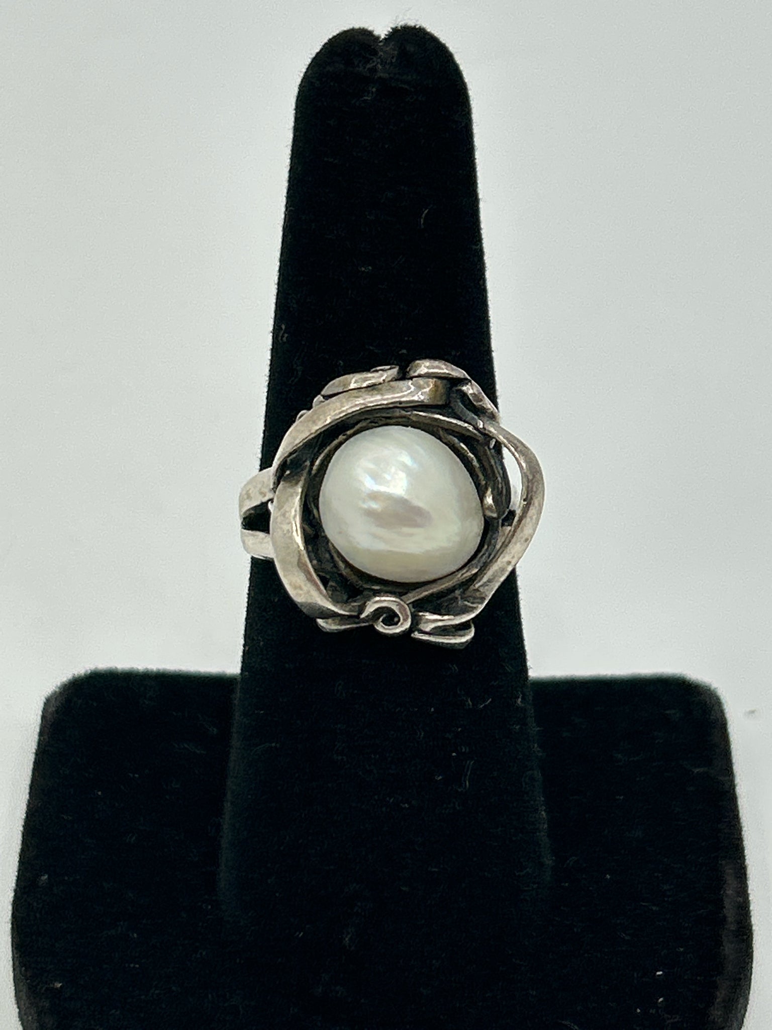 Sterling Silver Pearl Size 7.25/7.5 Ring