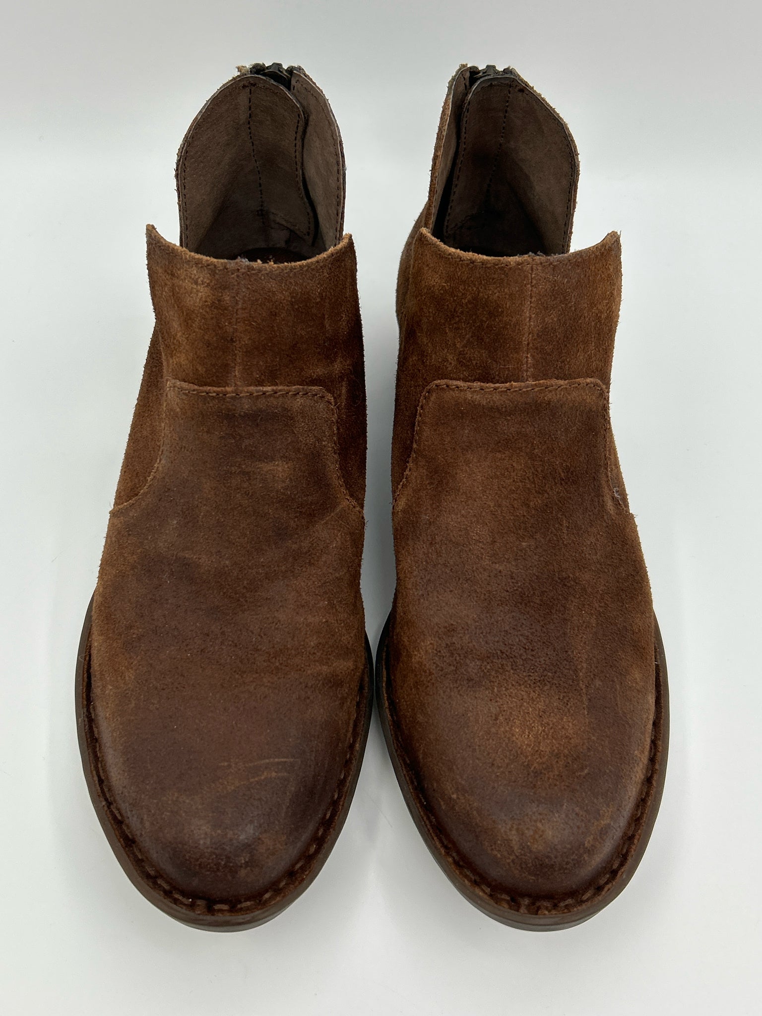 BORN Size 8M Tan Women Booties