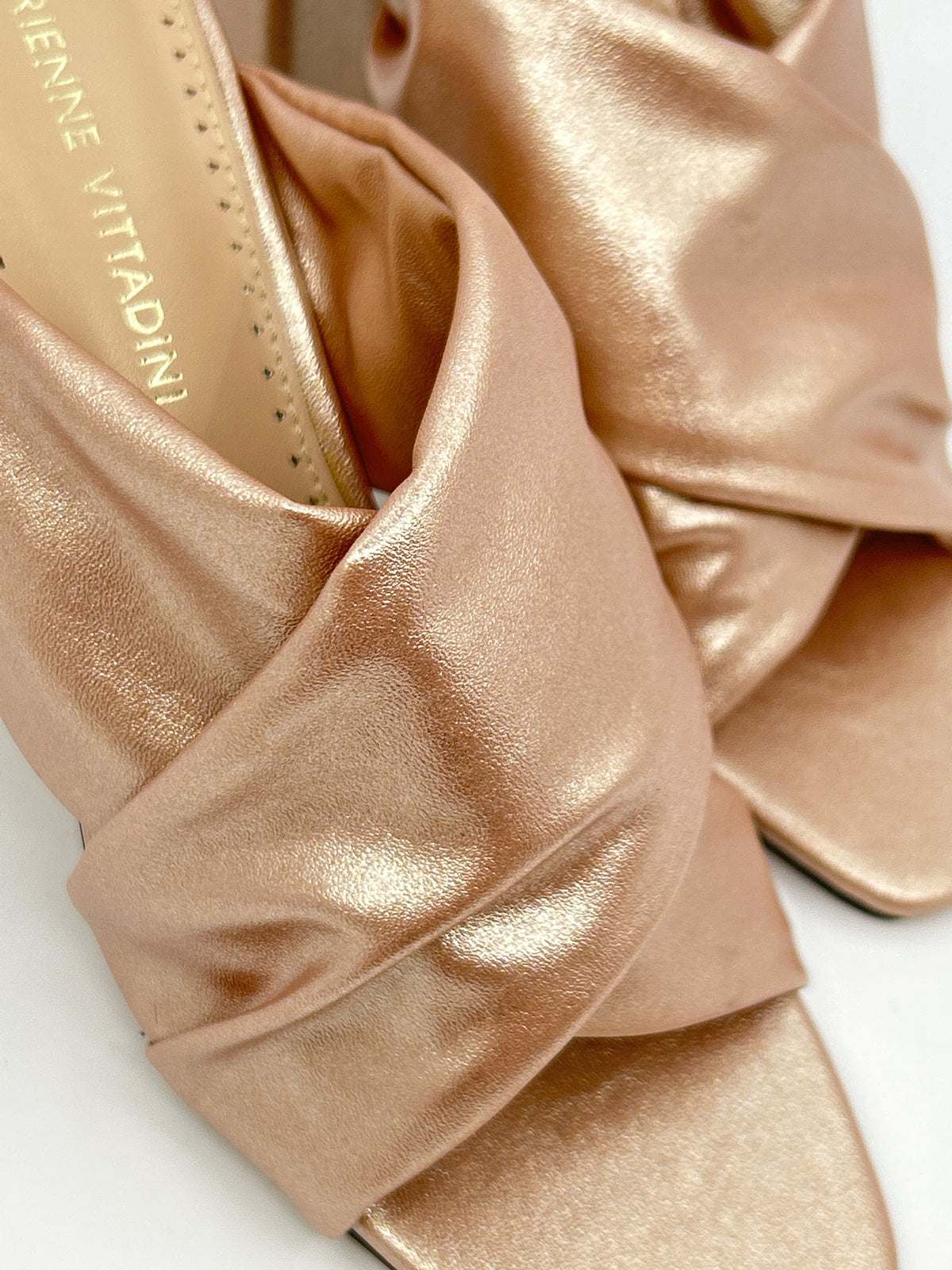ADRIENNE VITTADINI Size 8M Champagne Women Pumps