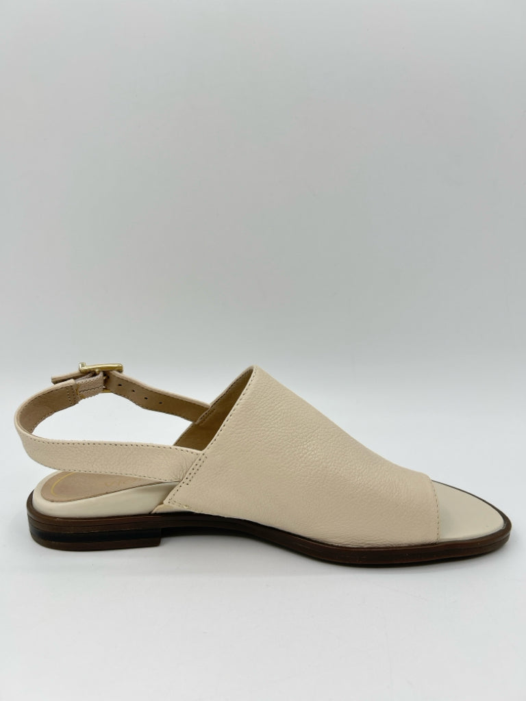 VIONIC Size 6M Cream and White Women's Sandal