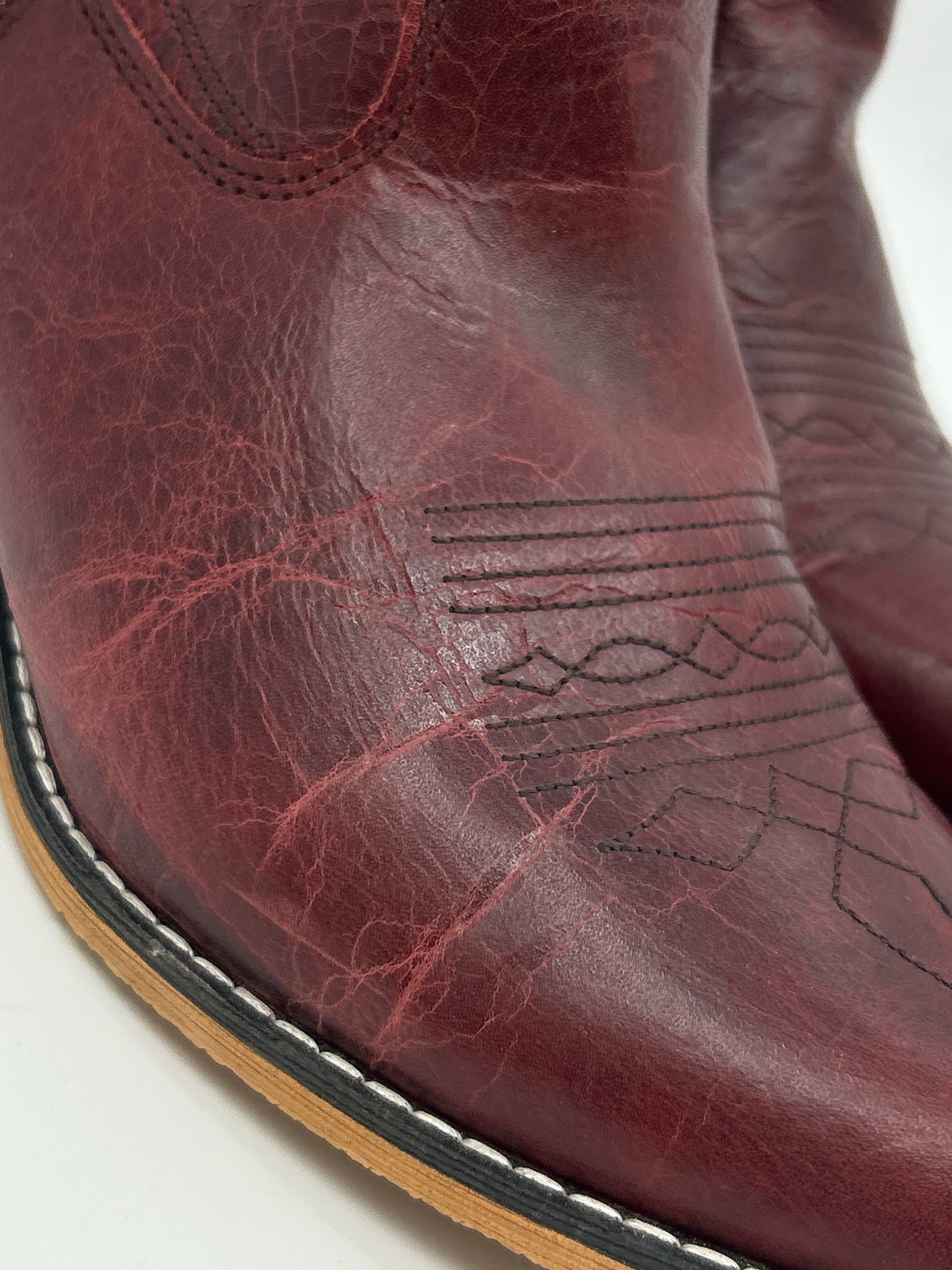 DINGO Size 9M Burgundy Women Boots