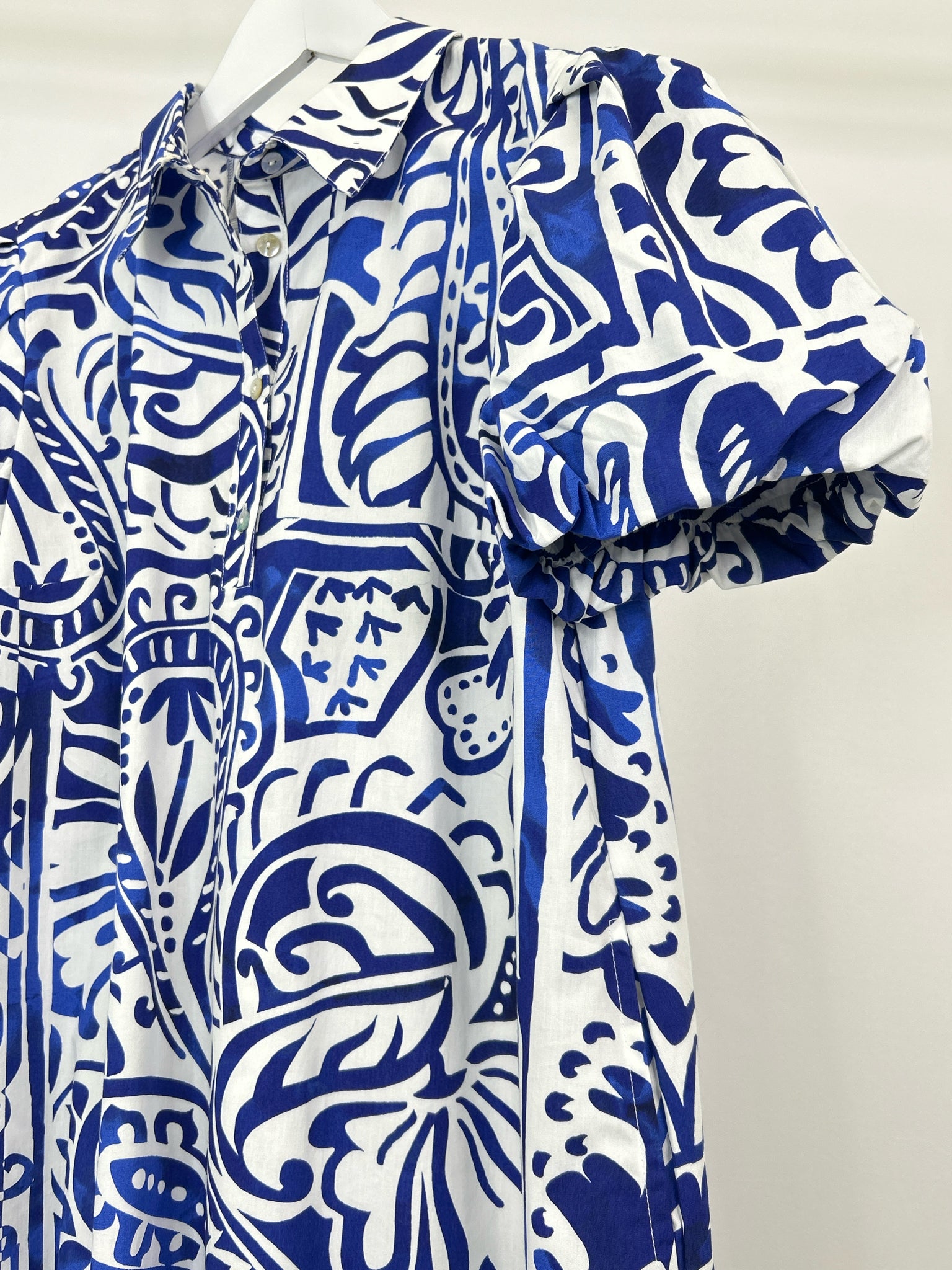 MSK Size M BLUE & WHITE Women Dress