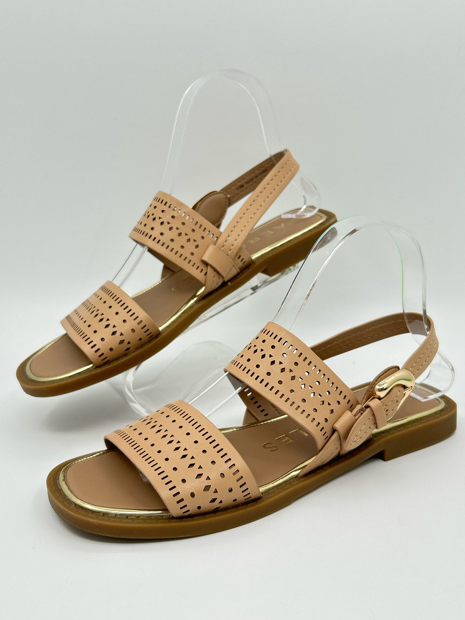 AEROSOLES Size 7.5 Beige Women Sandal