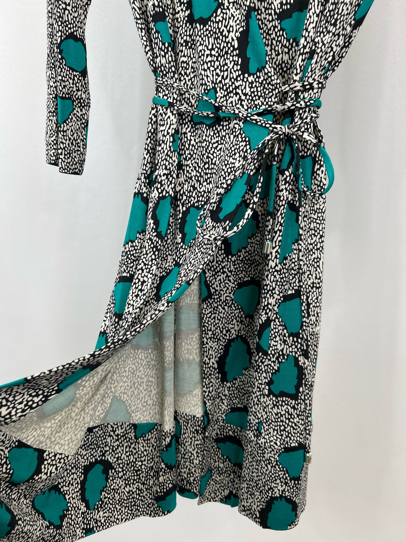 DIANE VON FURSTENBERG Size 14 Black Print Women Dress