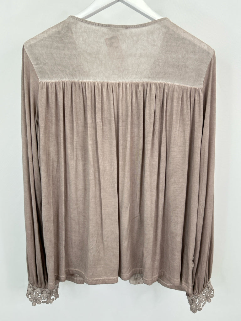 POL Size M Taupe Women's Top