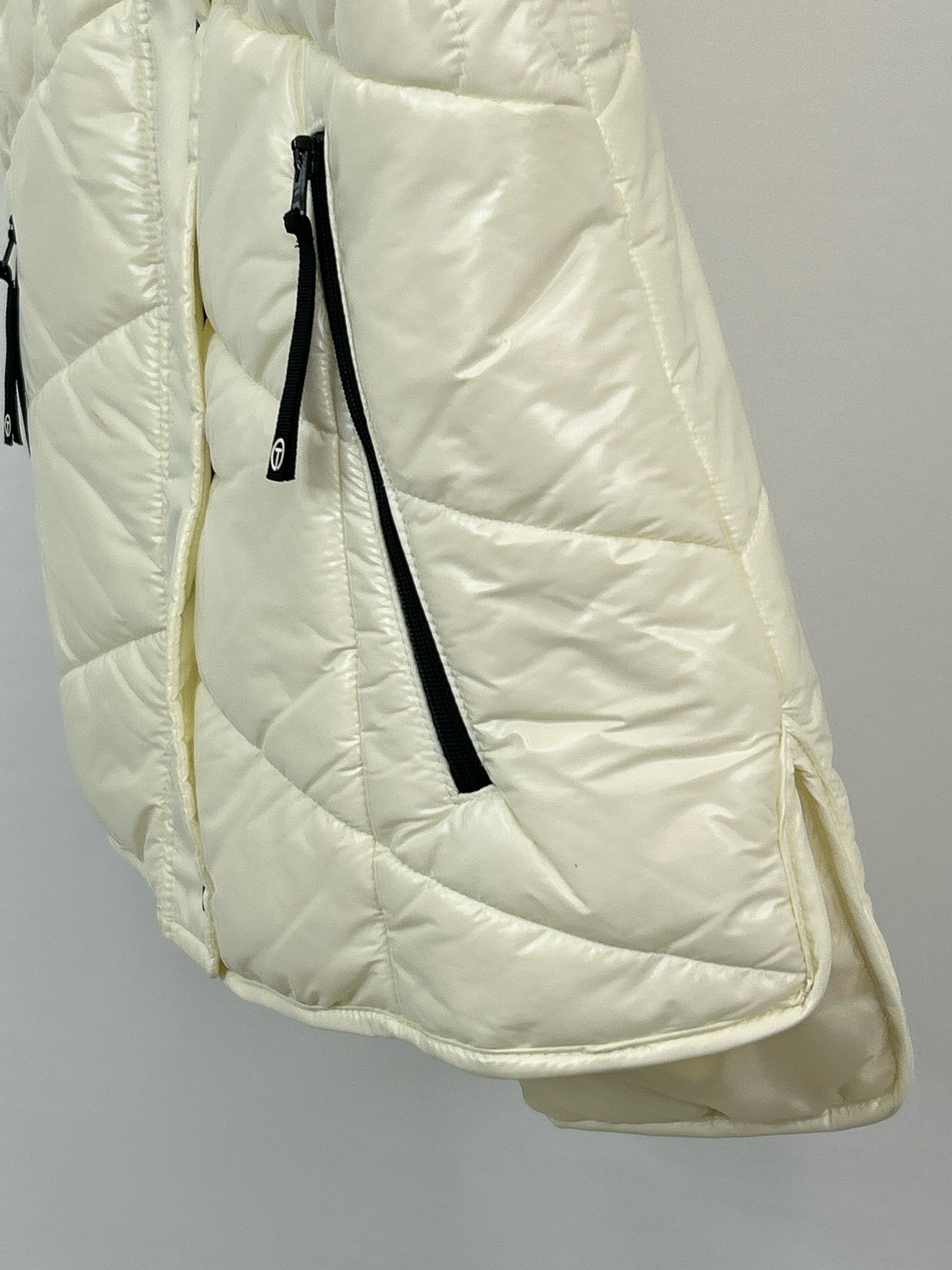 T BY TALBOTS Size S White and black Women Vest