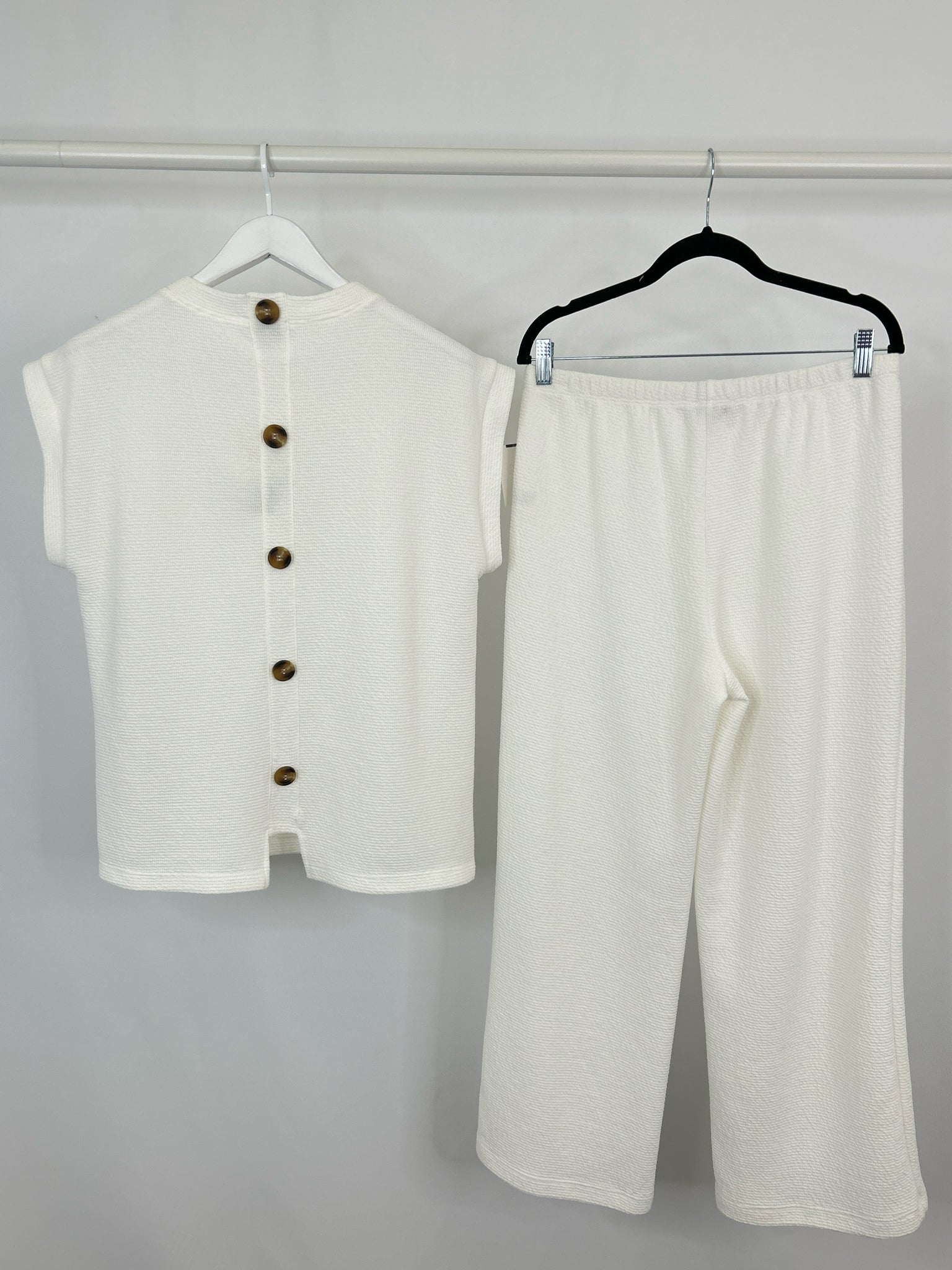 CHENAULT Size L Ivory Women 2-Piece w/pants