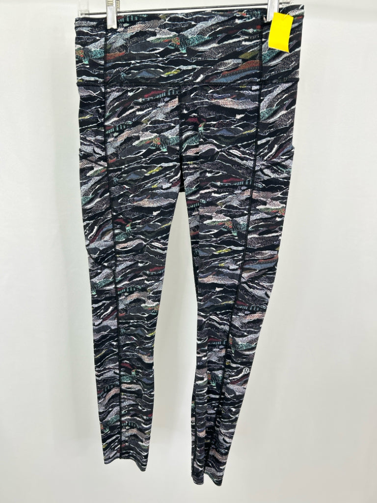 LULULEMON Women Size S Black Print Workout