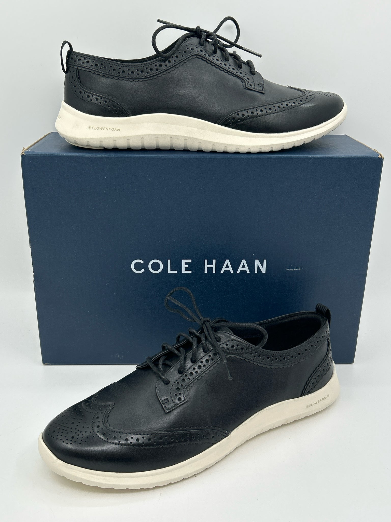 COLE HAAN Size 9B Black Women Sneakers