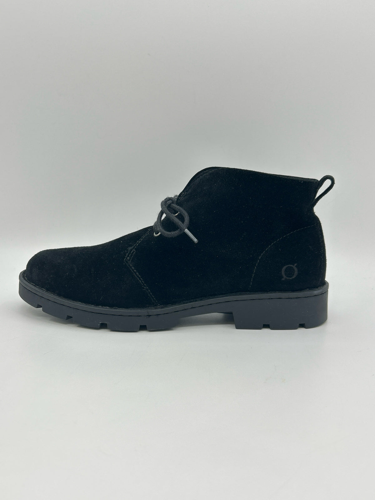 BORN Size 8.5M Black Women Booties
