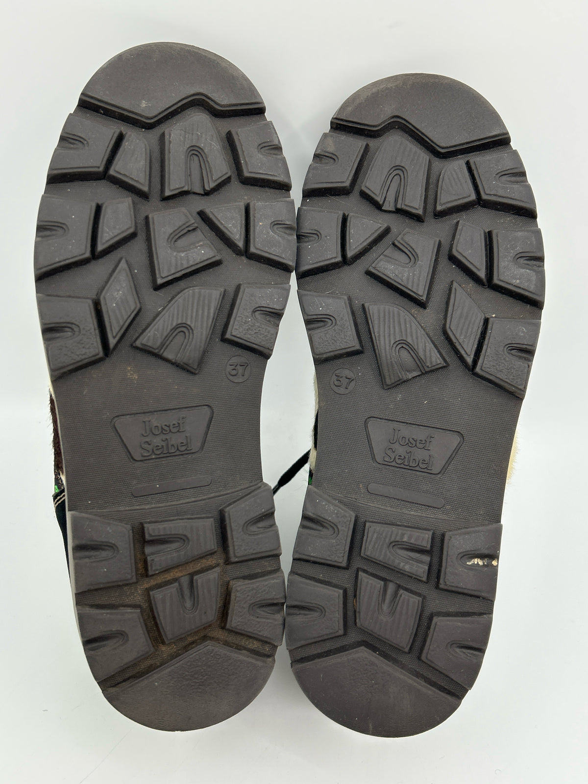 JOSEF SEIBEL Size 37 Black Print Women Flats