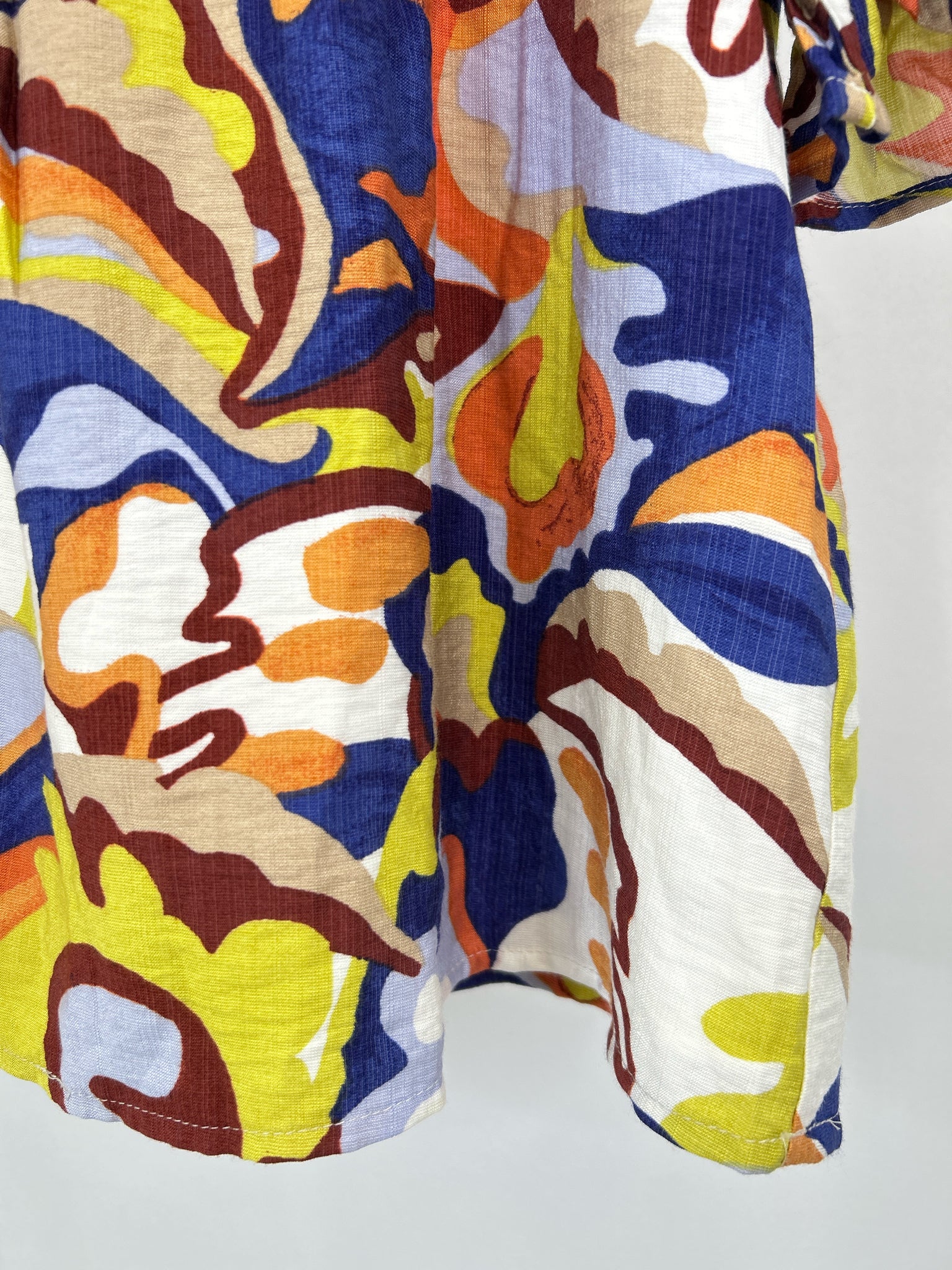 TCEC Size S Multi-Color Women Top