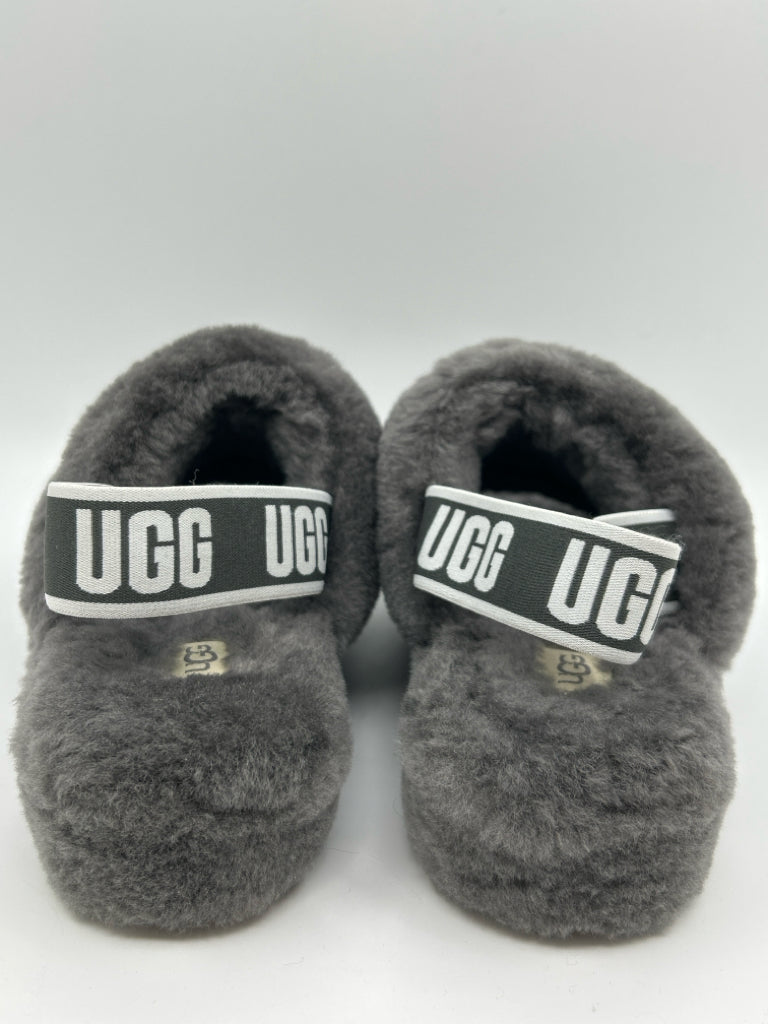 UGG Women Size 9 Grey Sandal