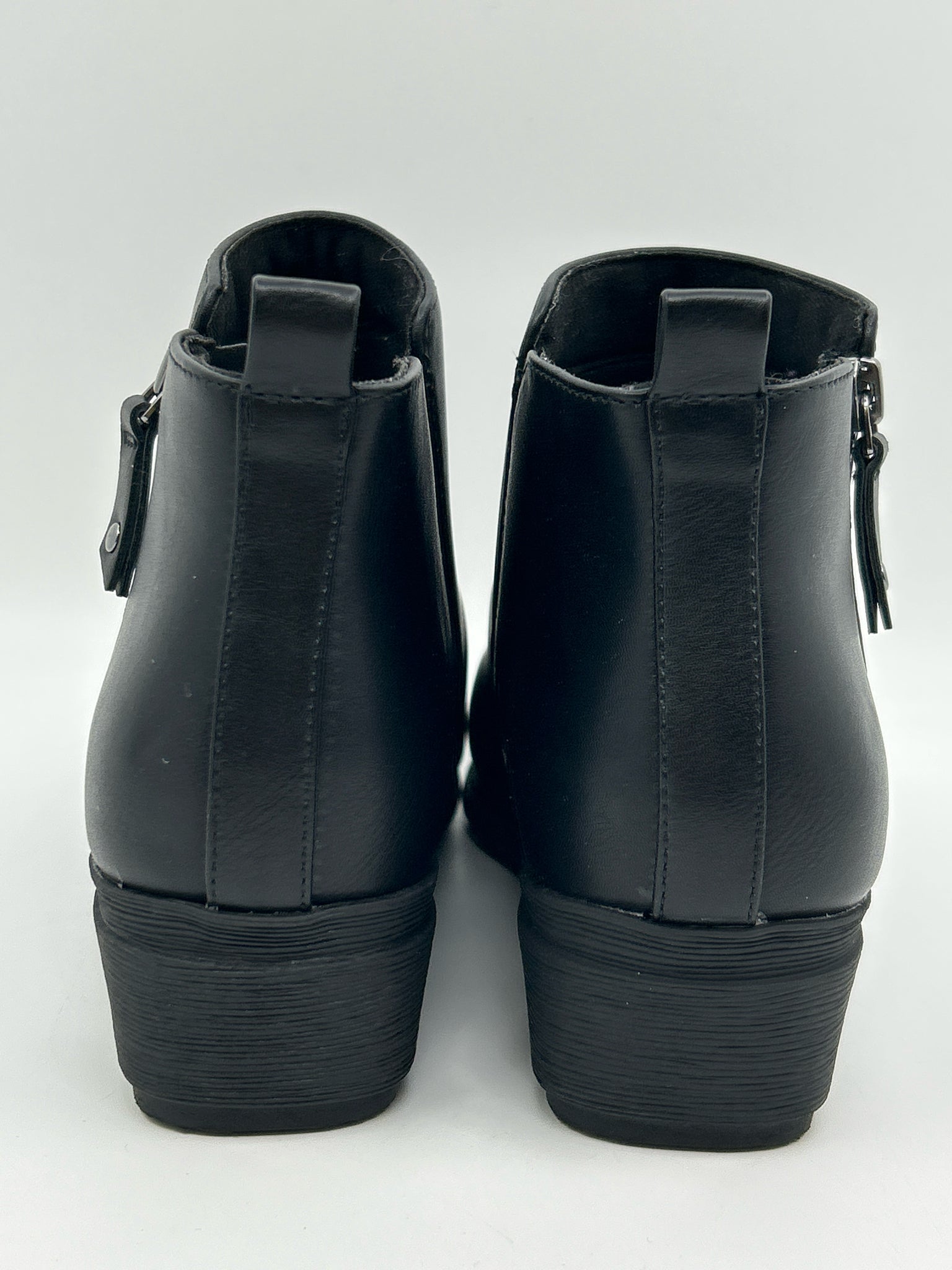 EASY SPIRIT Size 8.5W Black Women Booties