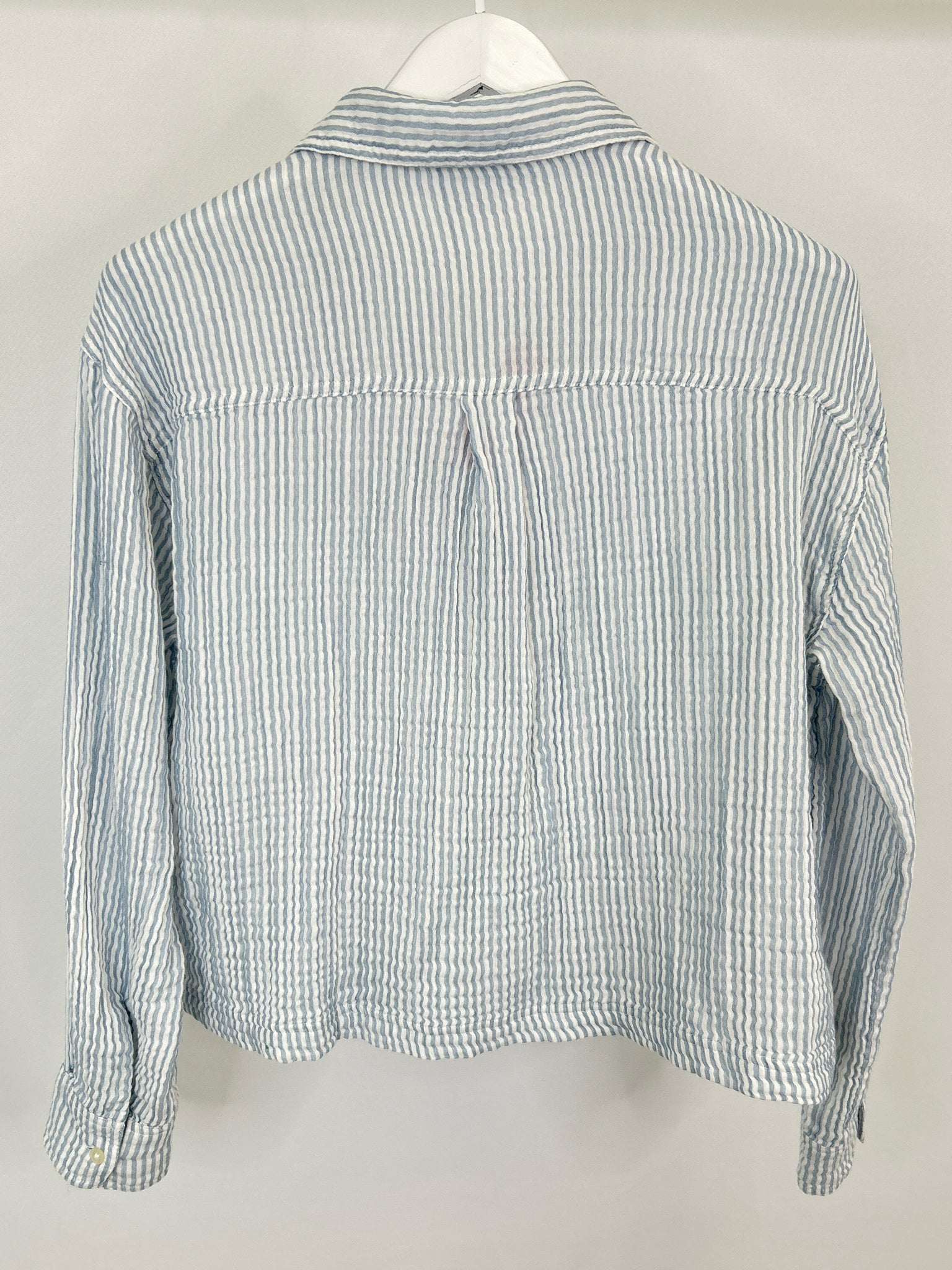 LOU & GREY Size S Blue and White Women Top NWT