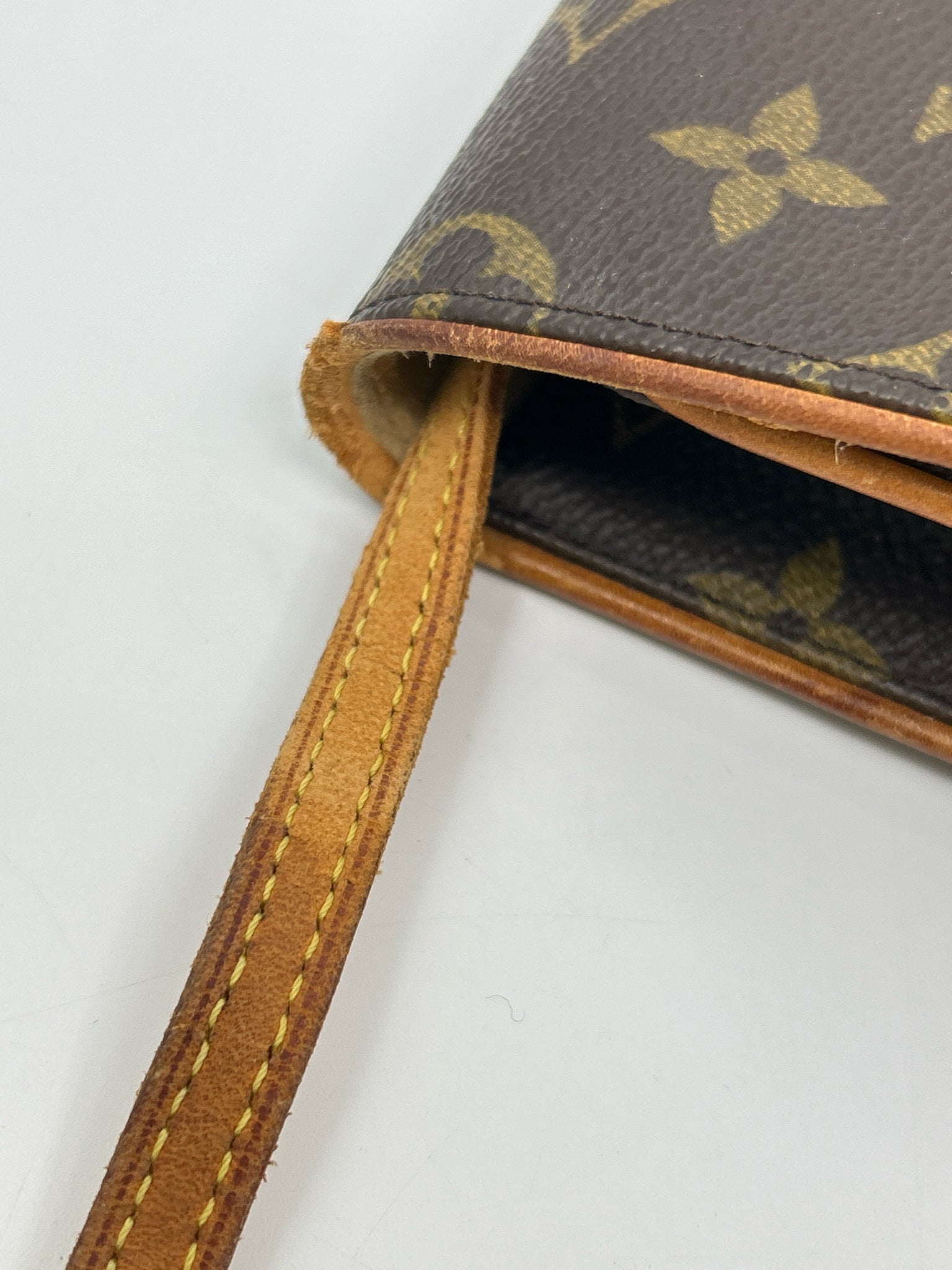 LOUIS VUITTON BROWN MONOGRAM Women Purse