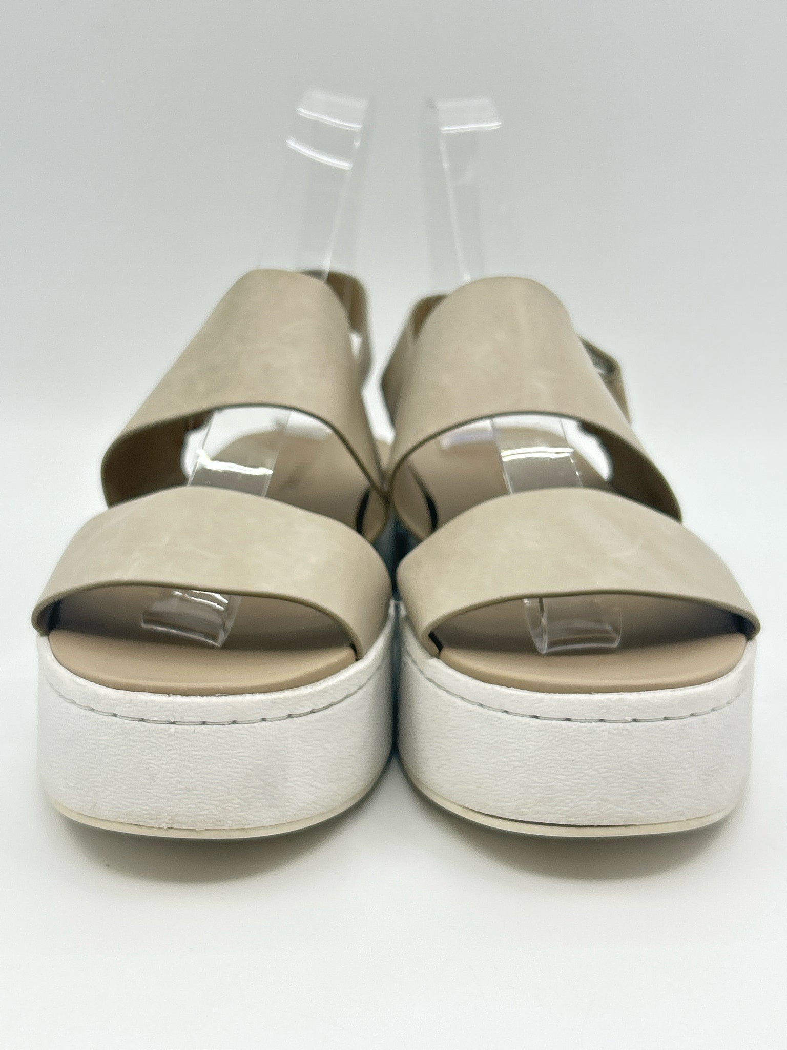 VINCE Size 7M Taupe Women Sandal