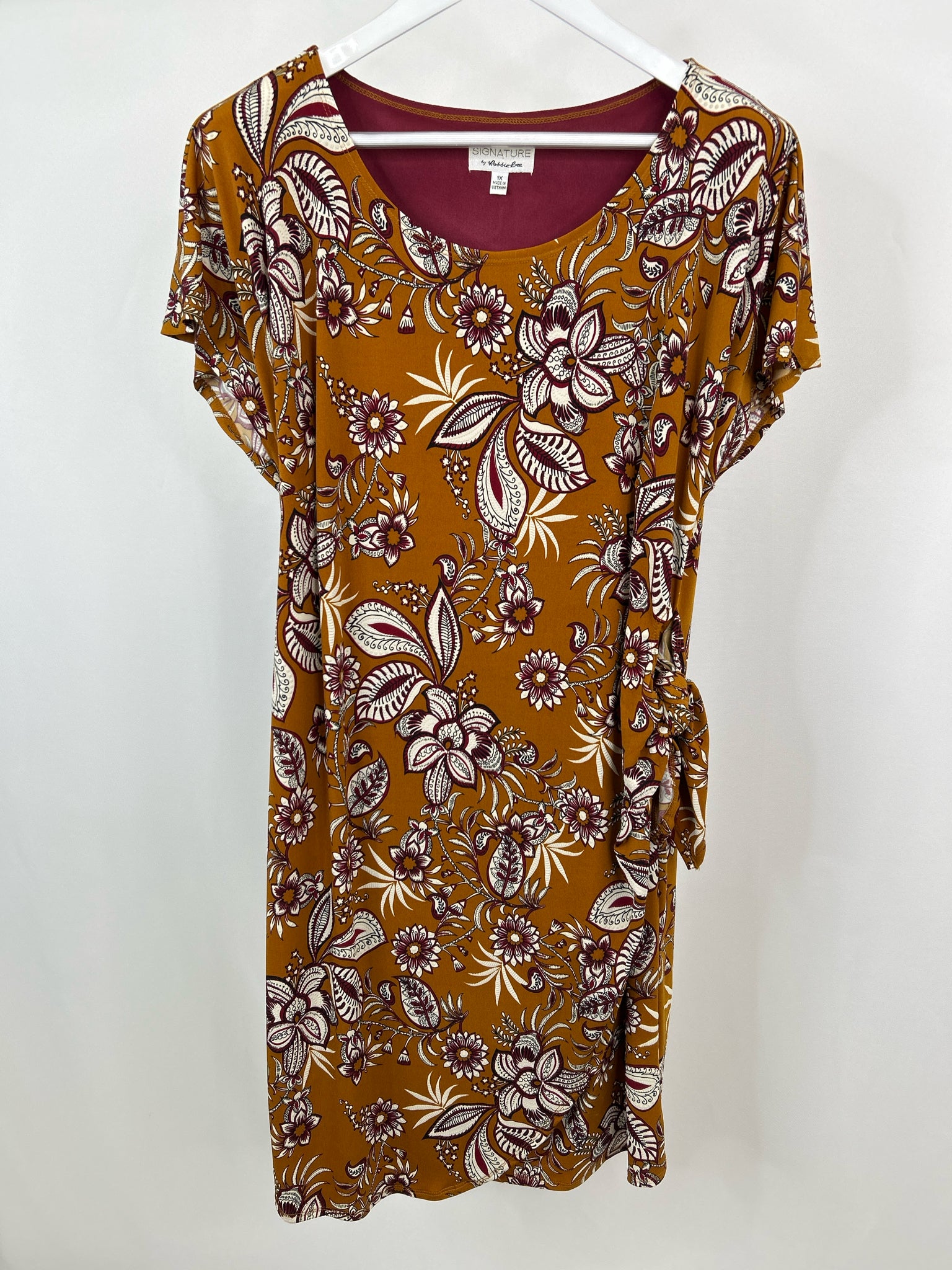 SIGNATURE BY ROBBIE BEE Size 1X mustard print Women Dress