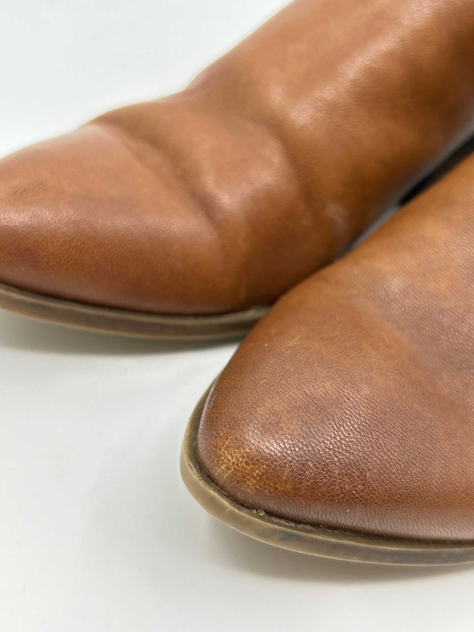 FRYE Size 8M Brown Women Booties