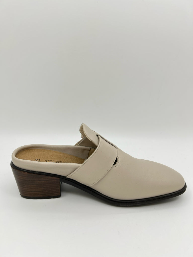 NAOT Women Size 39 Ivory Shoes