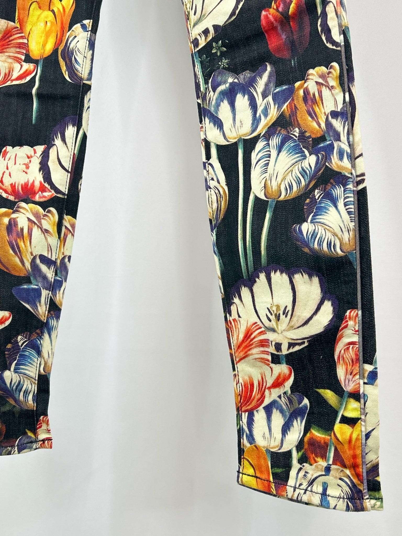 MOTHER Size 27/4 Black Print Women jeans