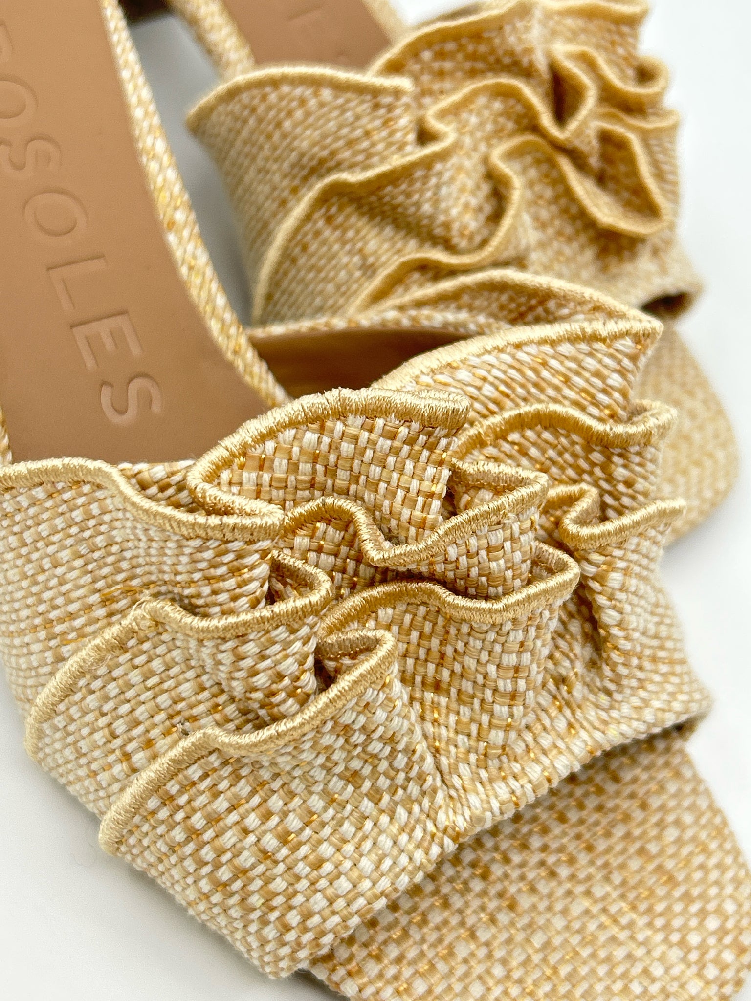 AEROSOLES Size 8M Beige Women Sandal