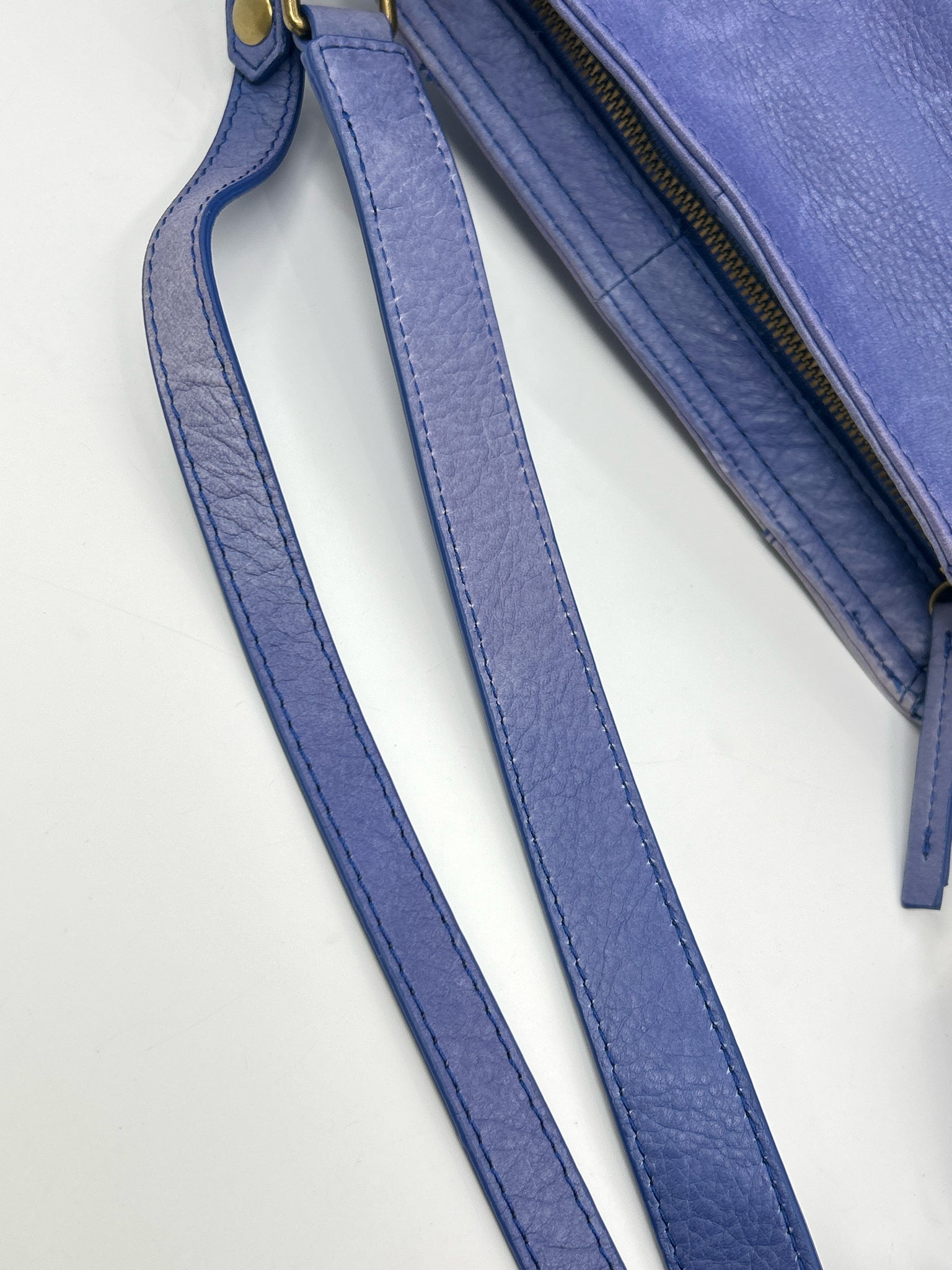 AMERICAN LEATHER CO Periwinkle Women Purse