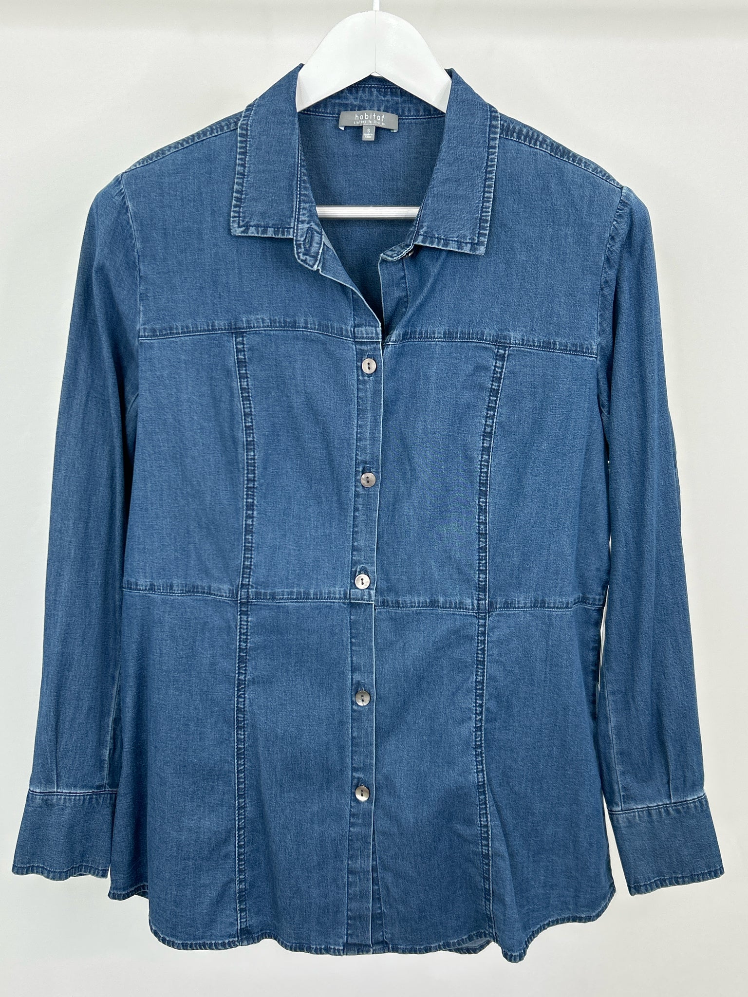HABITAT Size S Blue Denim Women Shirt NWT