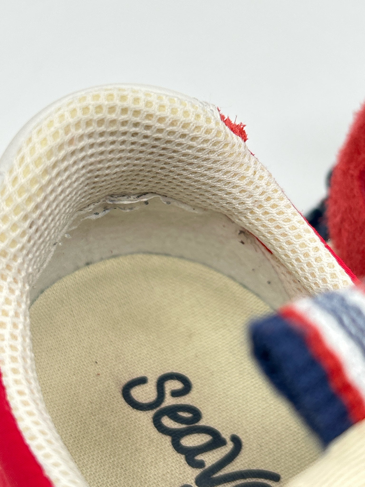SEAVEES Size 7.5 red and white Women Sneakers