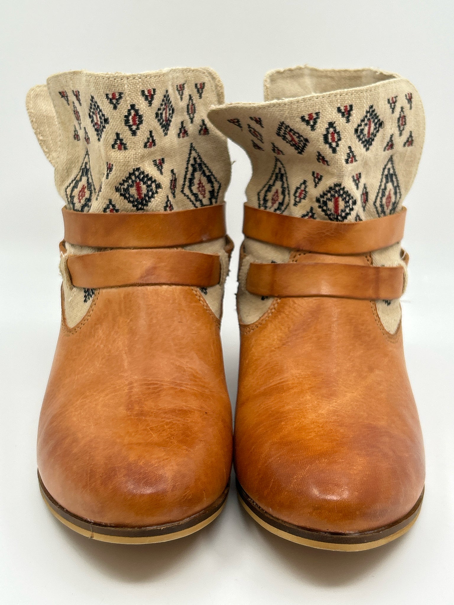 LATIGO Size 8.5M Tan Women Booties