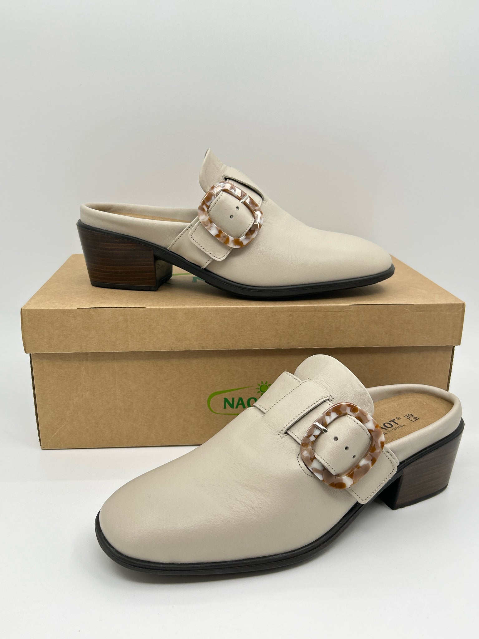 NAOT Size 39 BONE Women Shoes