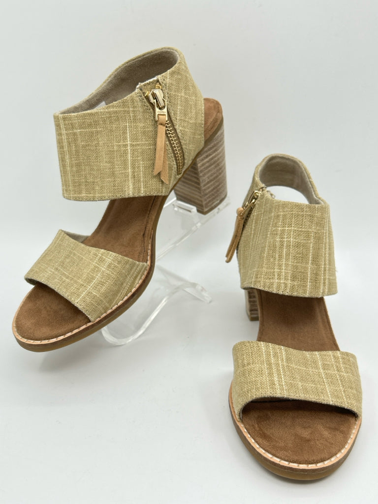 TOMS Size 7 Gold Sandal