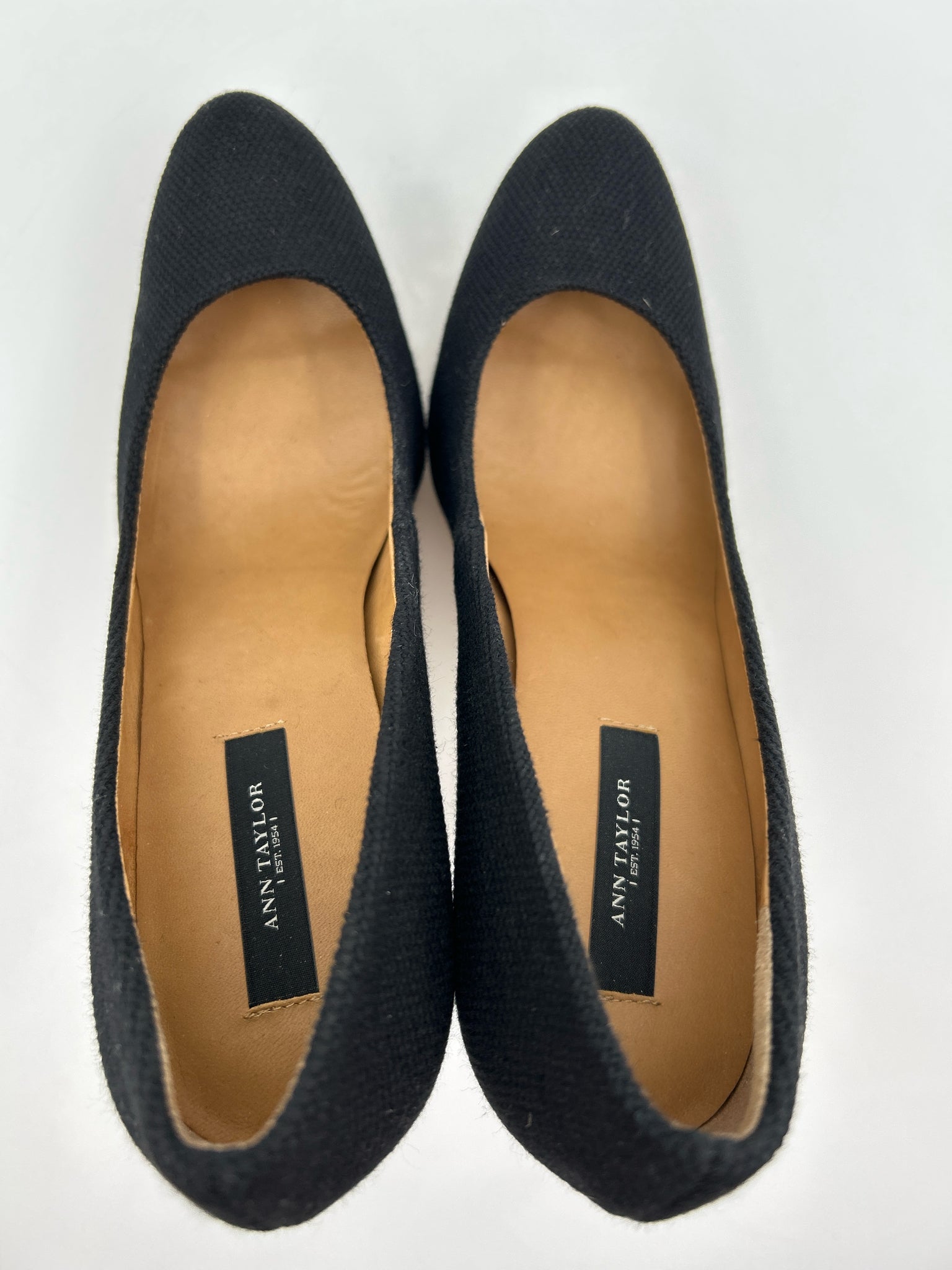 ANN TAYLOR Size 9M Black Women Pumps