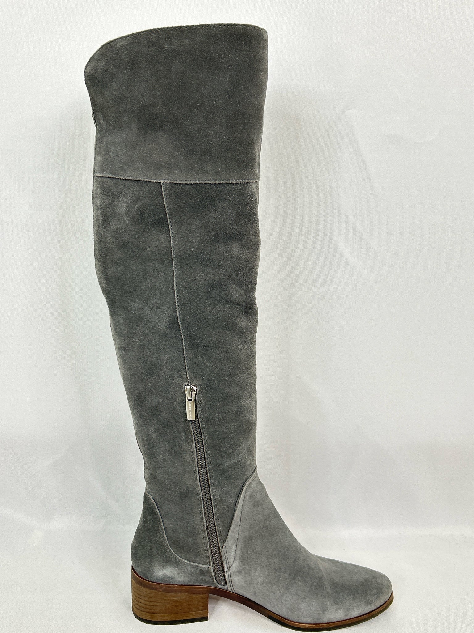 VINCE CAMUTO Size 9.5M Grey Women Boots